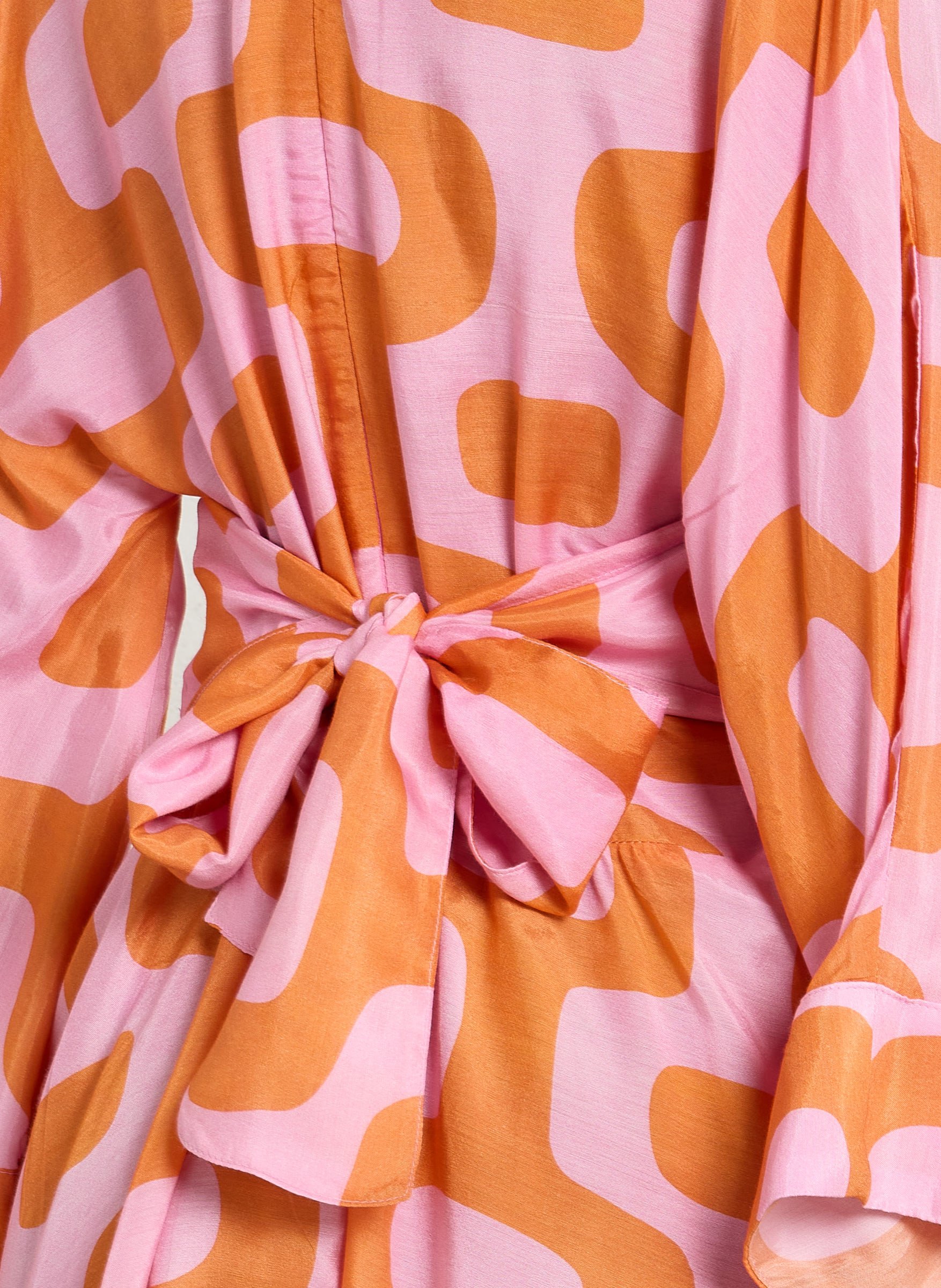 Mono corto estampado con cuello de pico SUNDRESS Multicolor