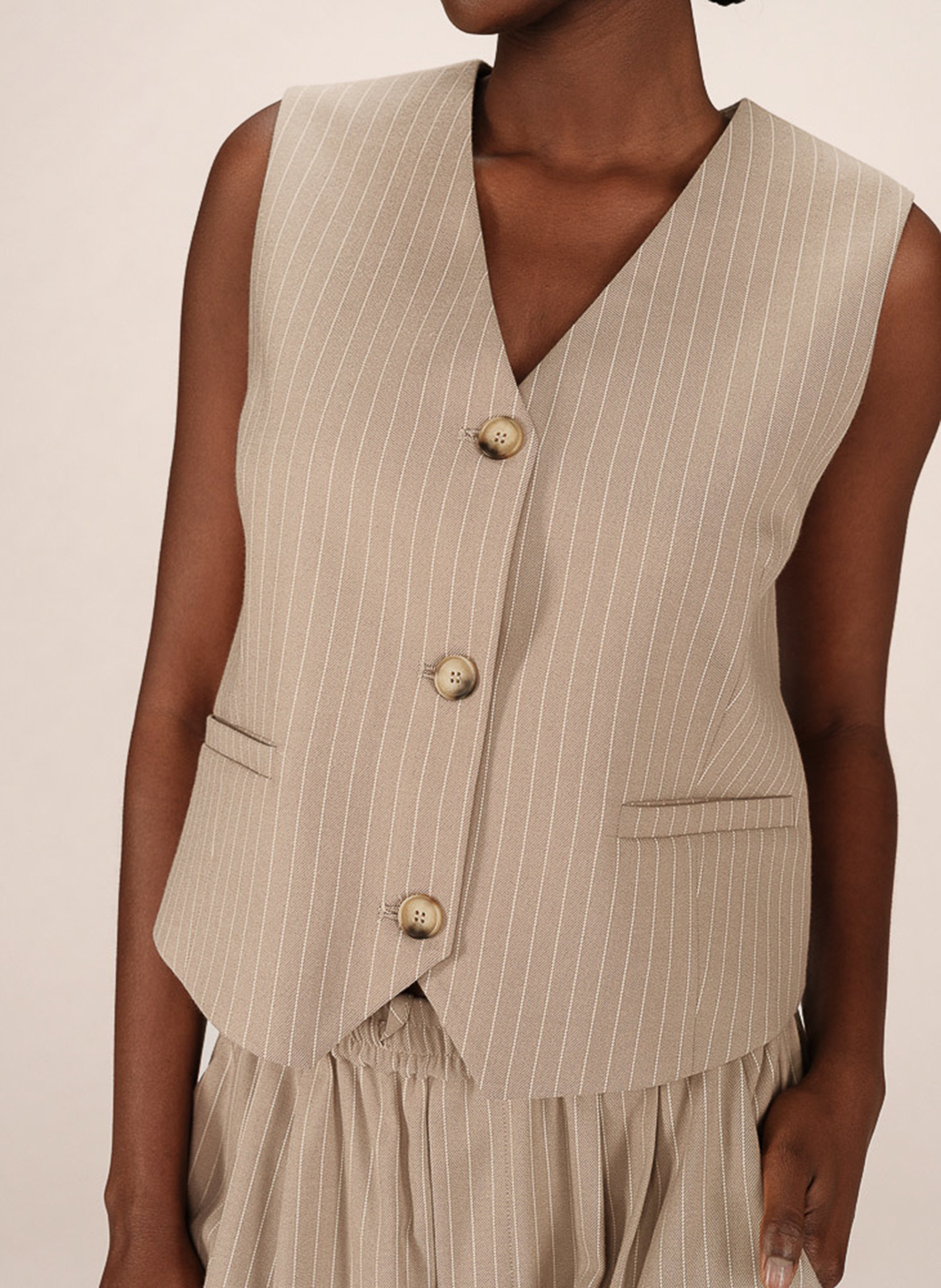 Tailored V-neck vest GRACE ET MILA Beige