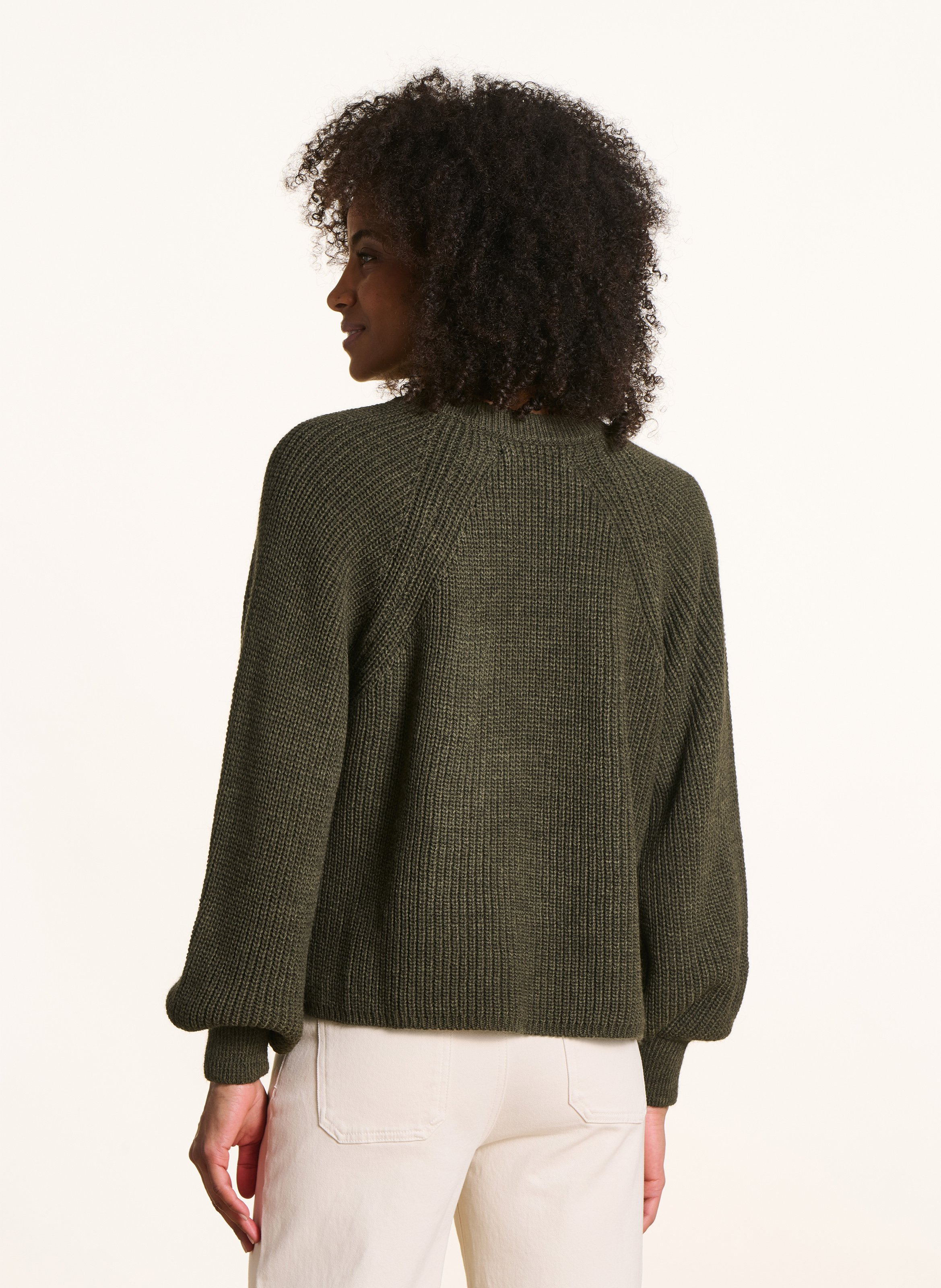 Kurzärmliger Pullover mit Rundhalsausschnitt LA FEE MARABOUTEE Grun