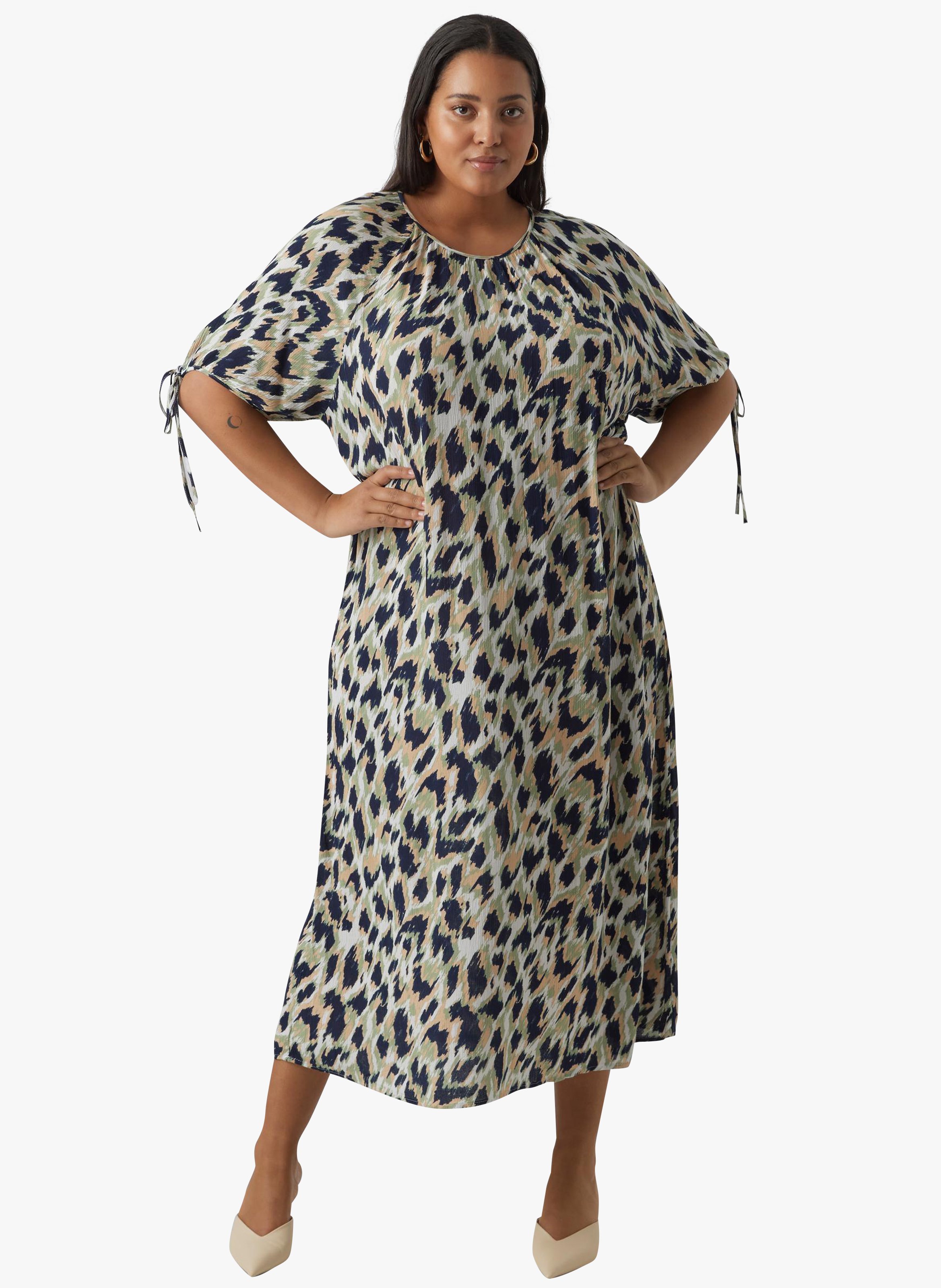 Straight-cut printed round-neck dress VERO MODA CURVE Blue