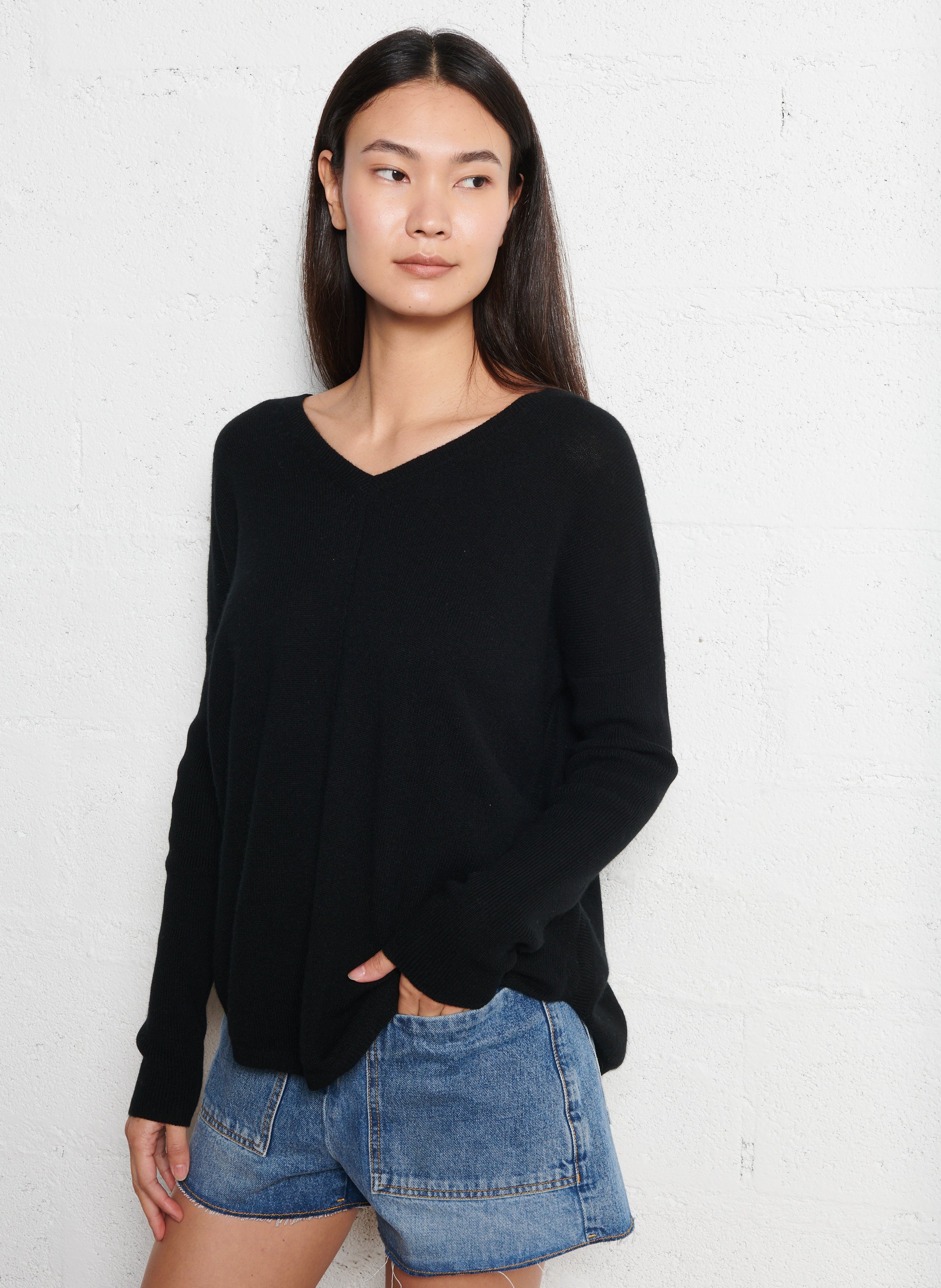 Pull col V oversize en cachemire KUJTEN Noir