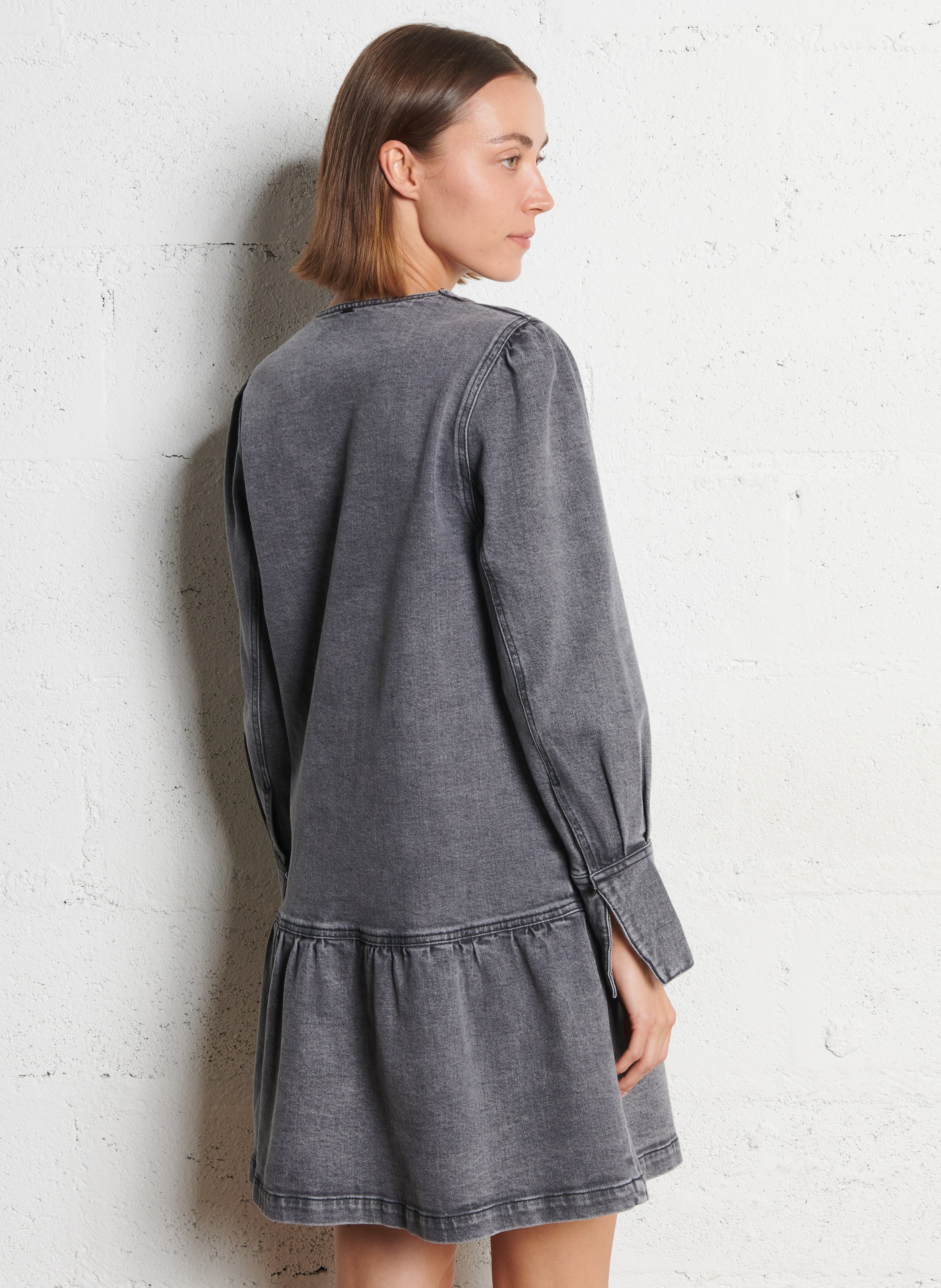 Kurzes Kleid mit Tunika-Kragen aus Jeans IKKS Grau