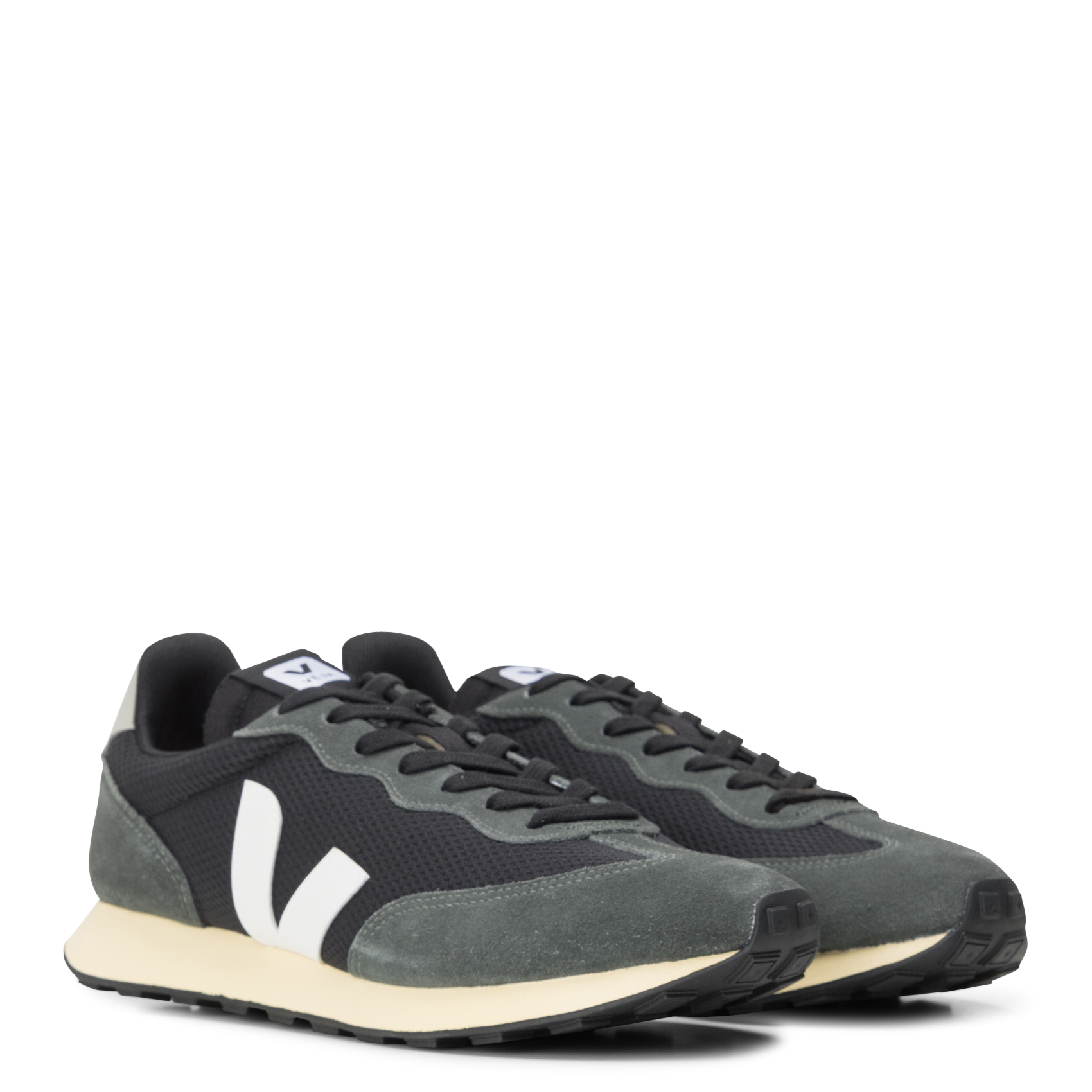 Low-top sneakers made from recycled fibers VEJA Grey