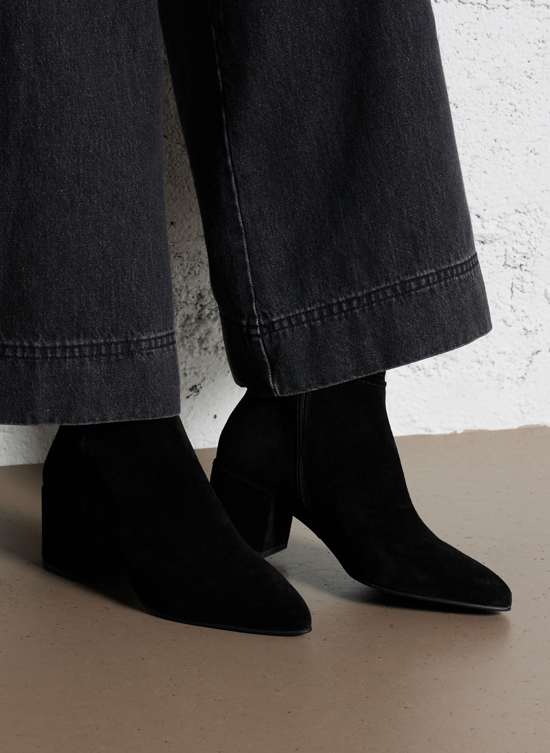 Enkellaarzen van veloursleer MELLOW YELLOW Zwart