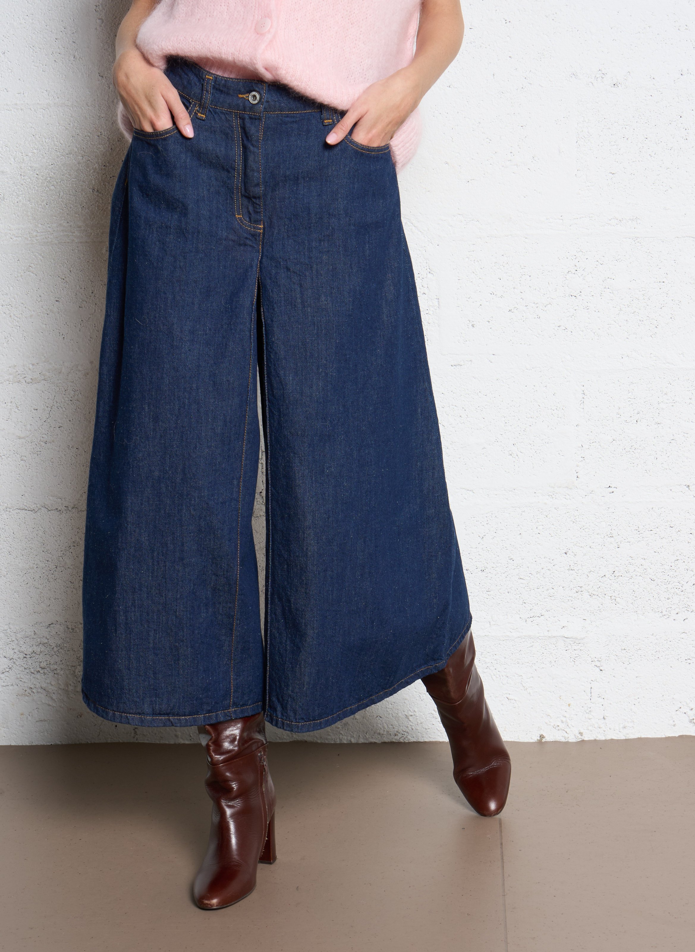 Katoenen cropped jeans met uitlopende pijpen PLEASE