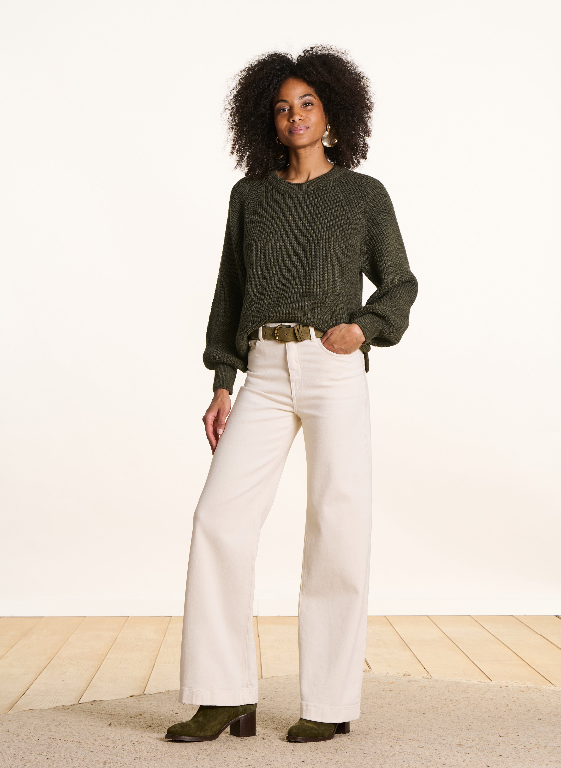 Kurzärmliger Pullover mit Rundhalsausschnitt LA FEE MARABOUTEE Grun