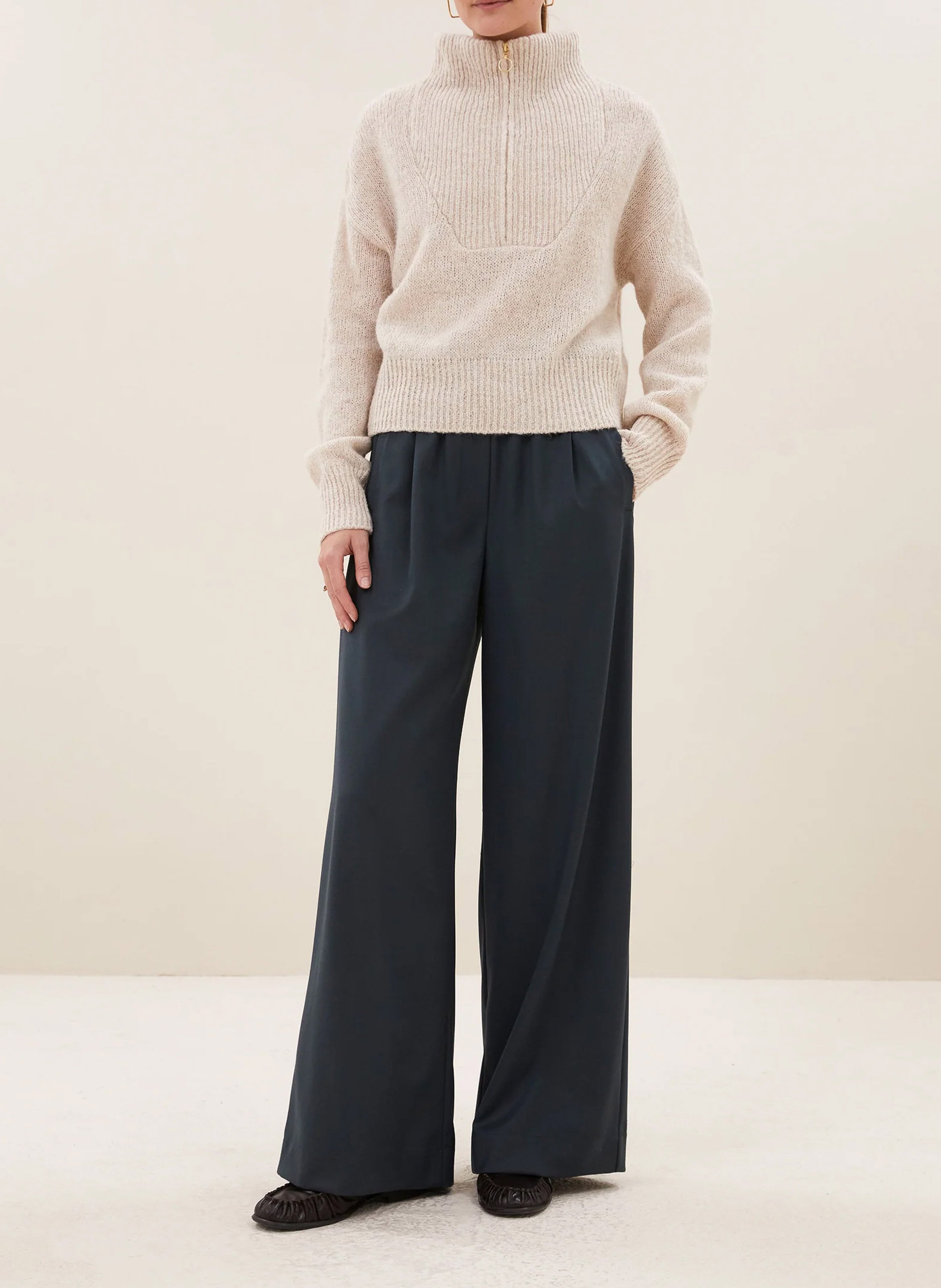 Oversized trui met truckerkraag BY BAR Zwart