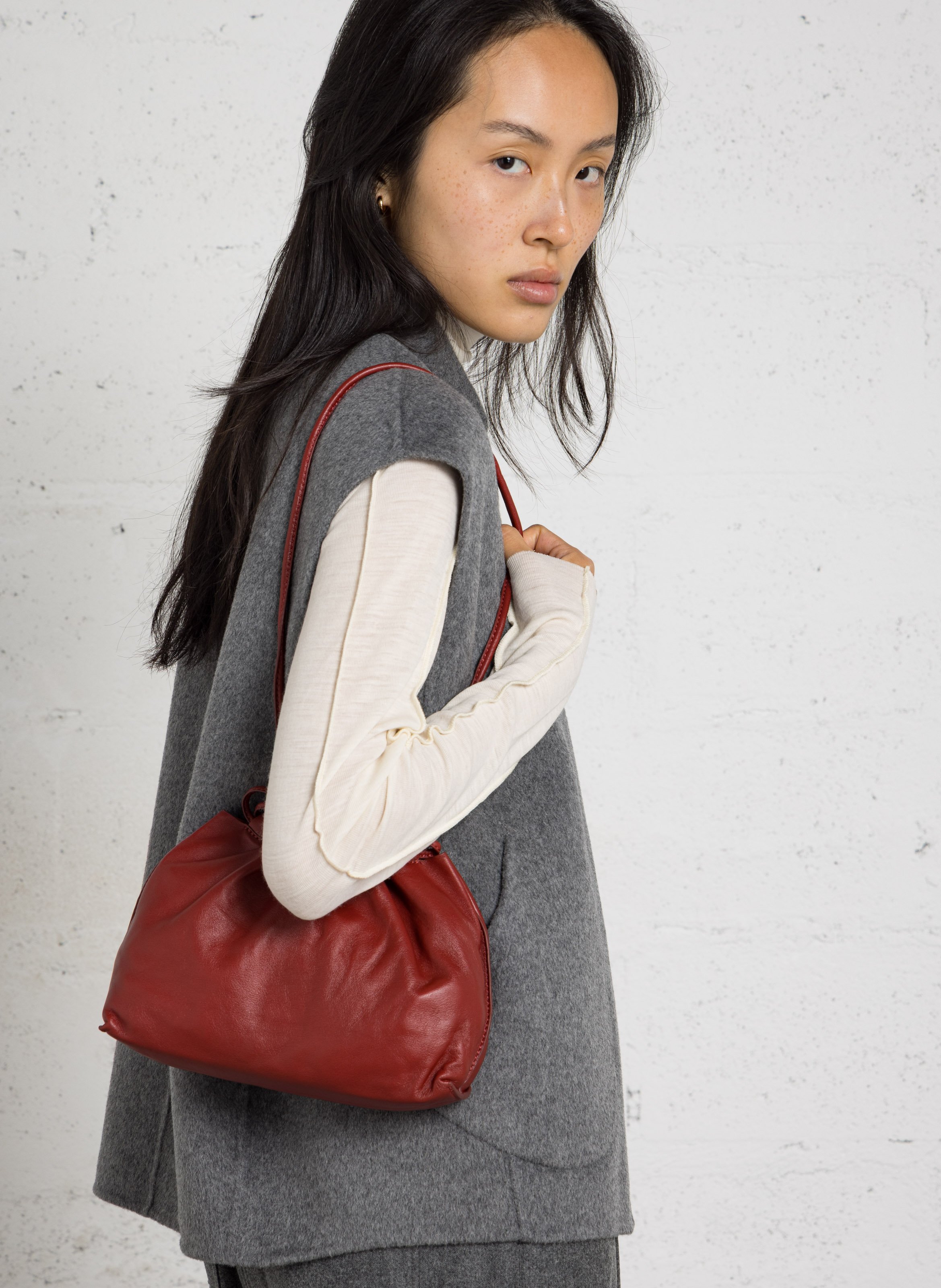 Sac bandoulière en cuir  SOEUR Rouge