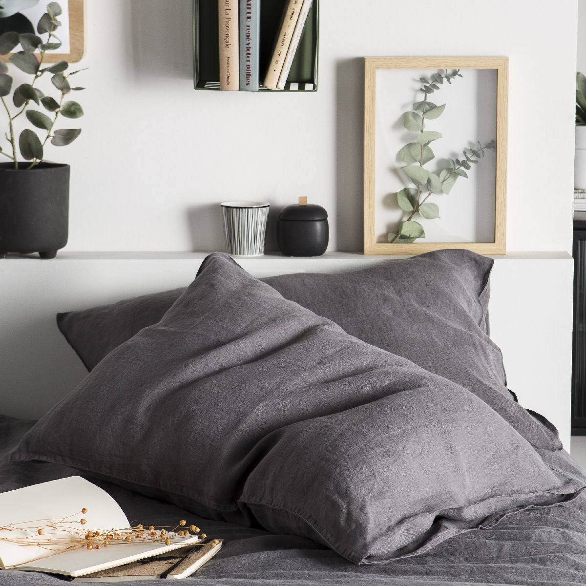 Solid washed linen pillowcase TODAY LINGE DE MAISON Grey