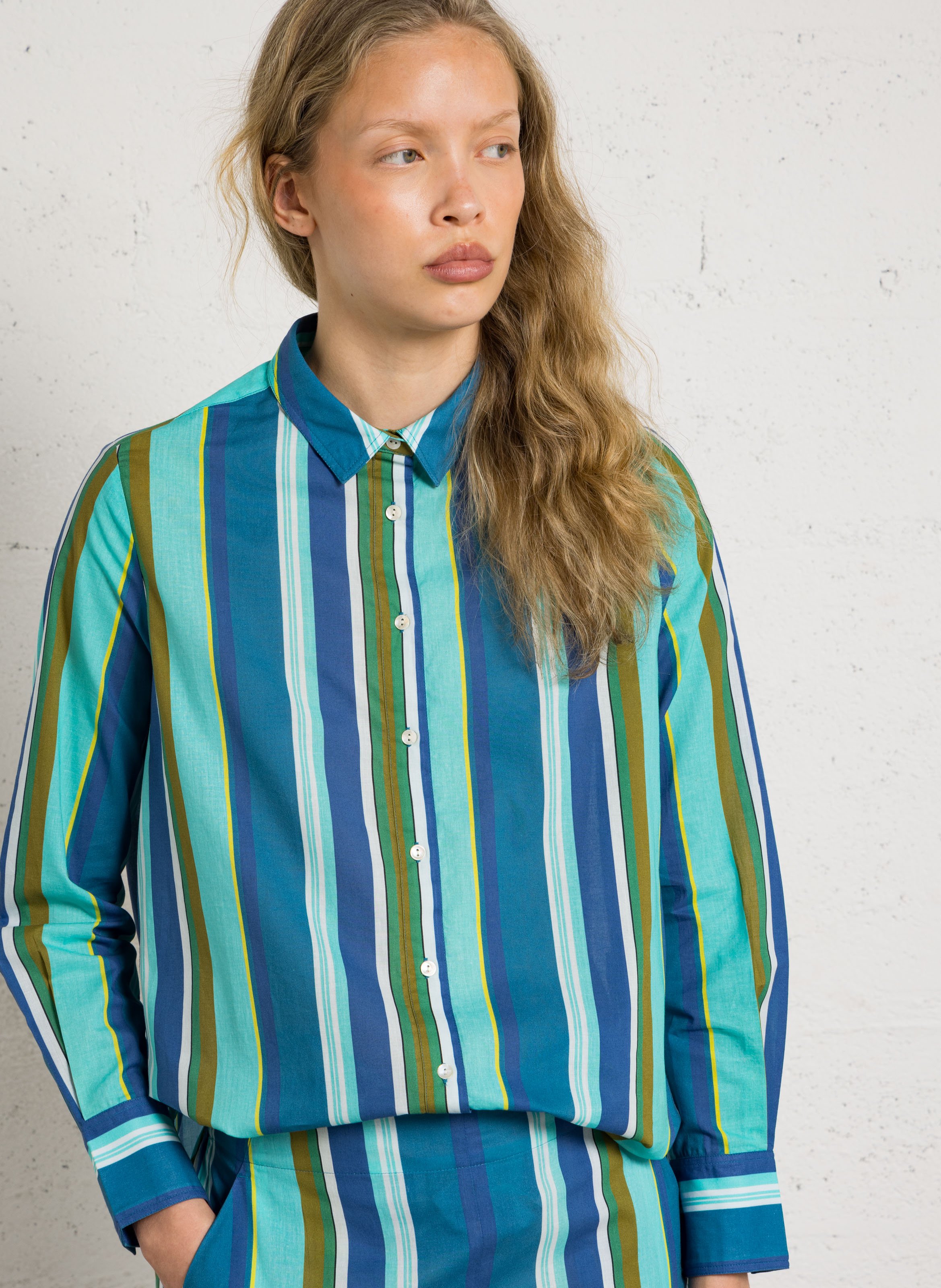 Weite Baumwollbluse mit Streifen BELLA JONES Blau