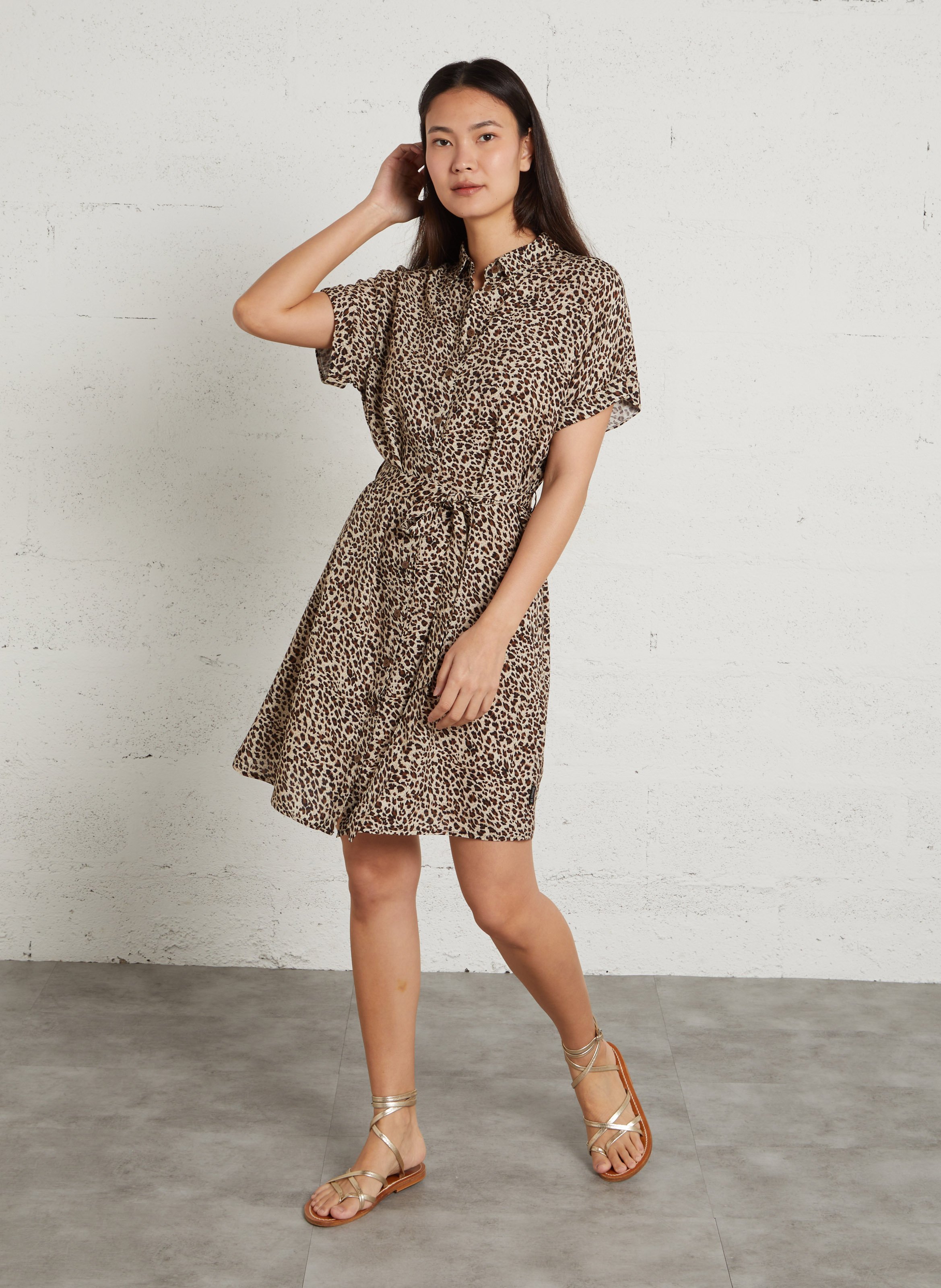 Robe courte col classique  LE TEMPS DES CERISES Marron