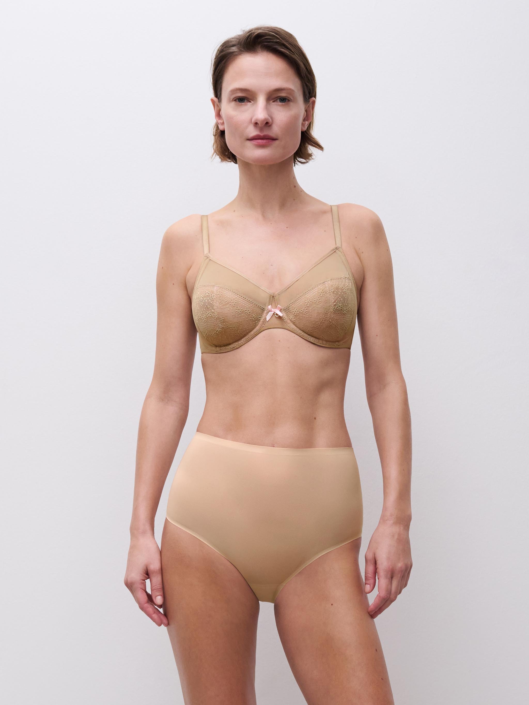 Full-cup bra CHANTELLE Beige