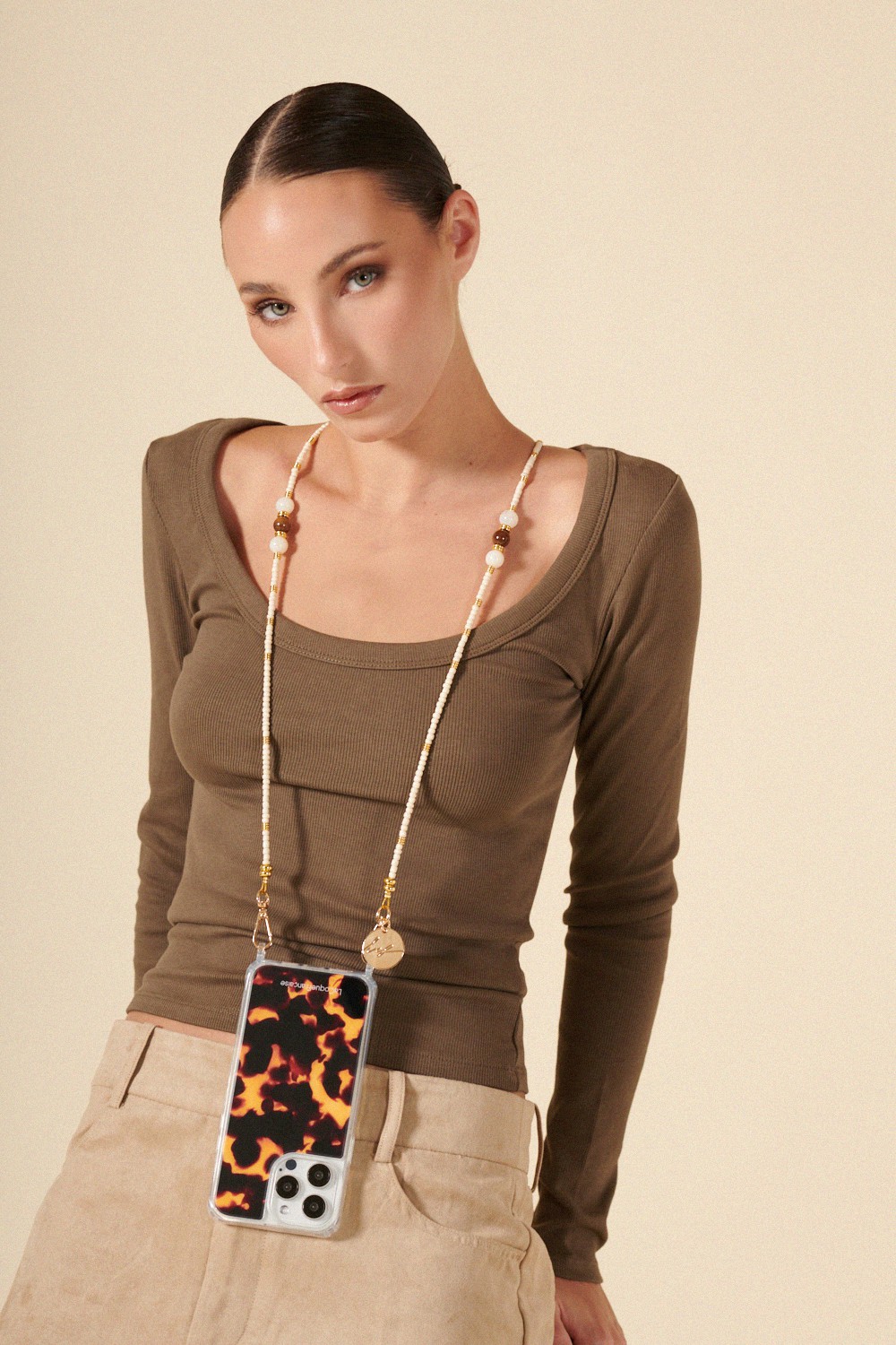 Beaded phone chain Beige