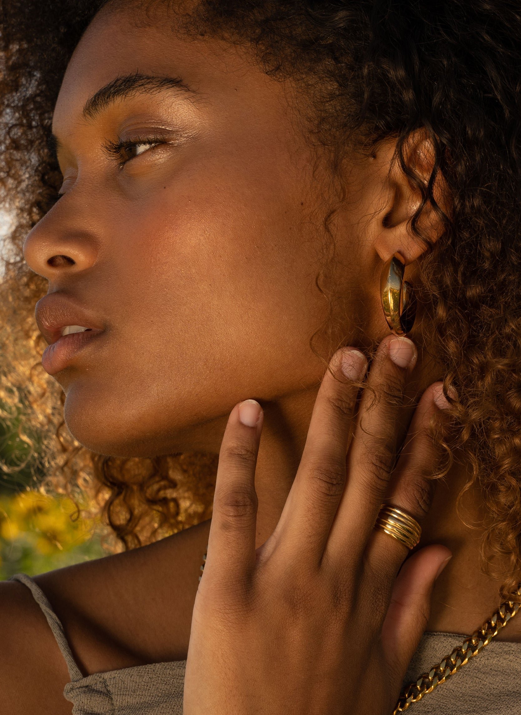 Adara hoops AEC Paris Golden