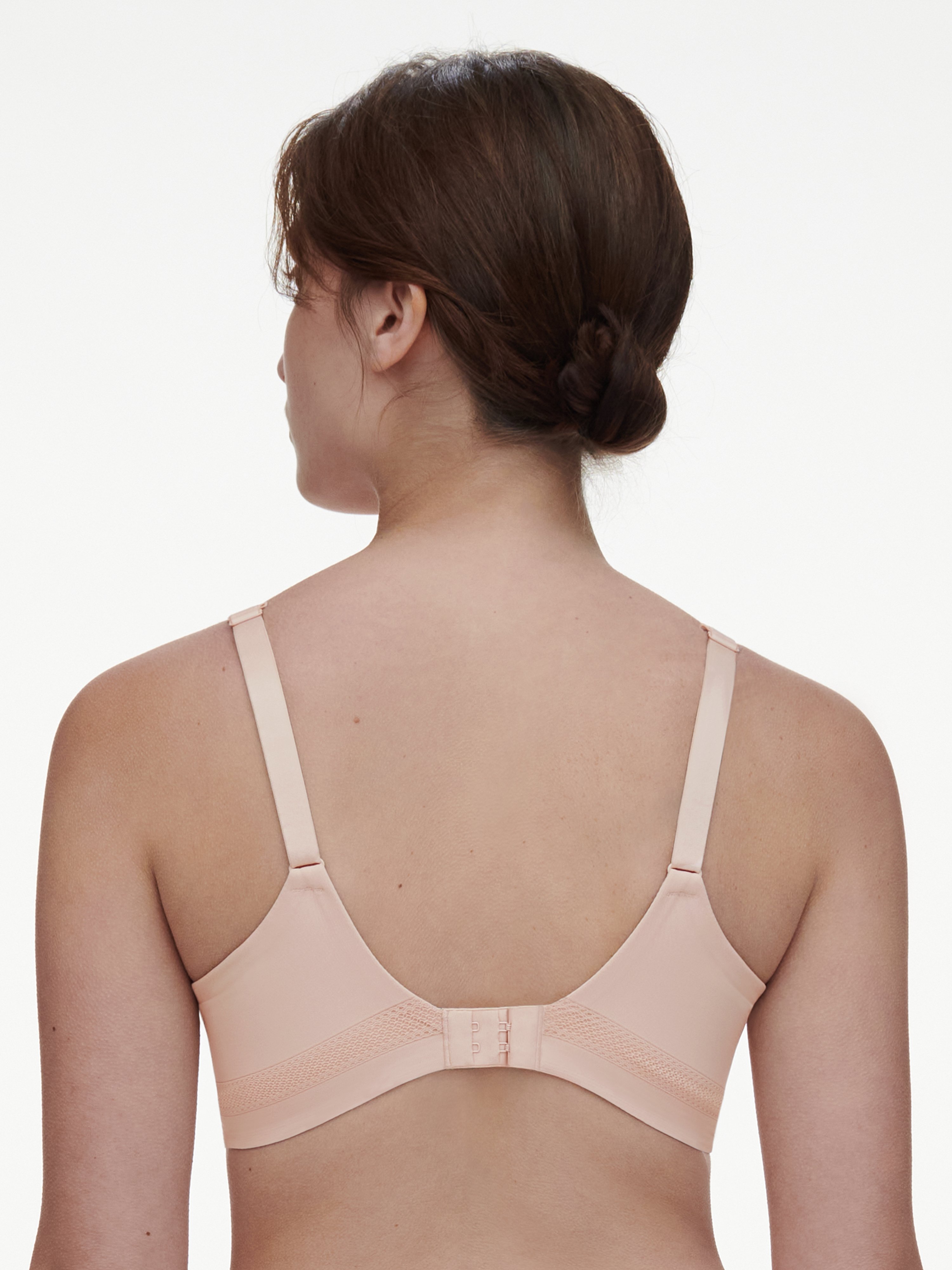 Full-cup memory foam bra CHANTELLE Beige