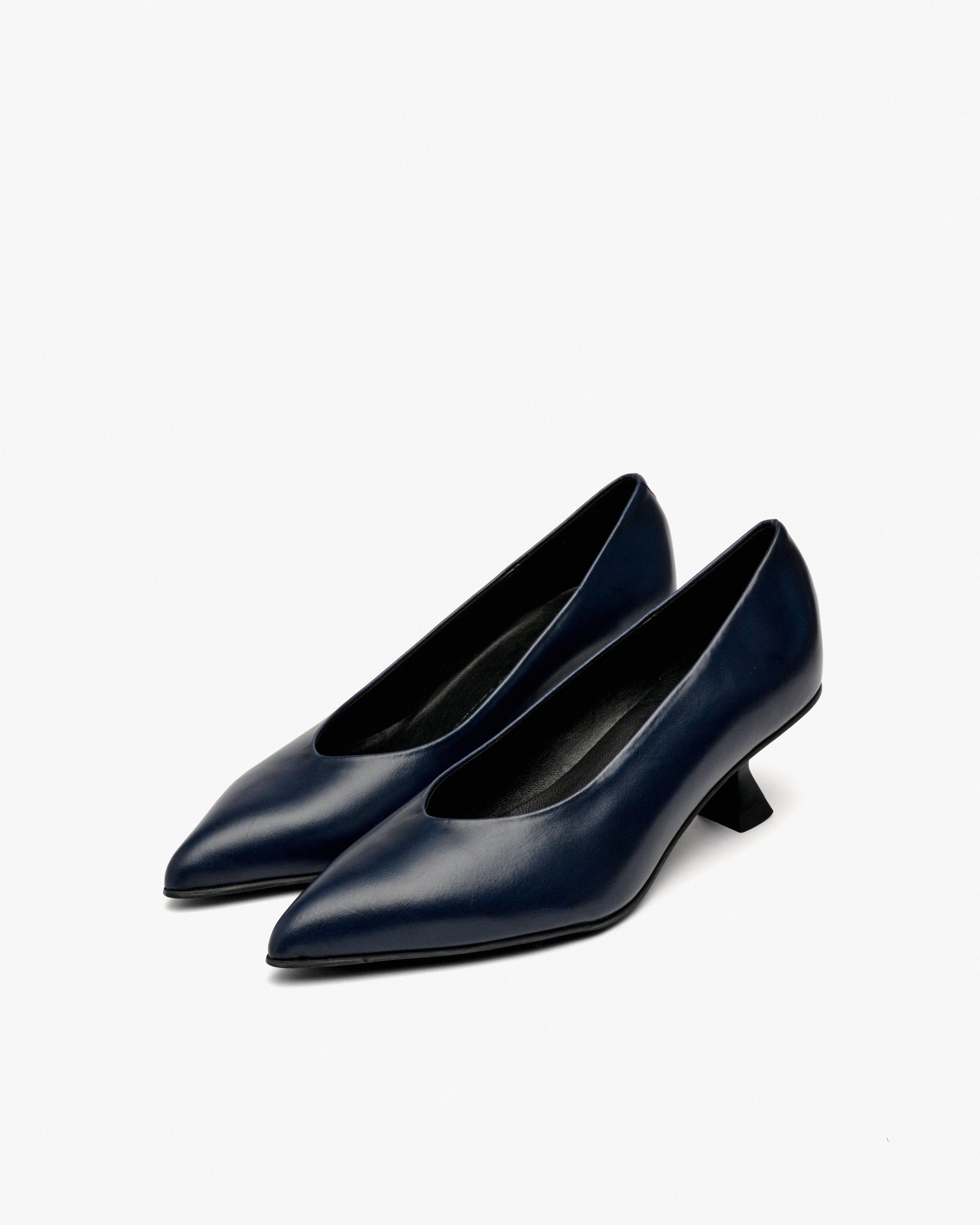 Escarpins en cuir bleu marine PEDRO MIRALLES Bleu