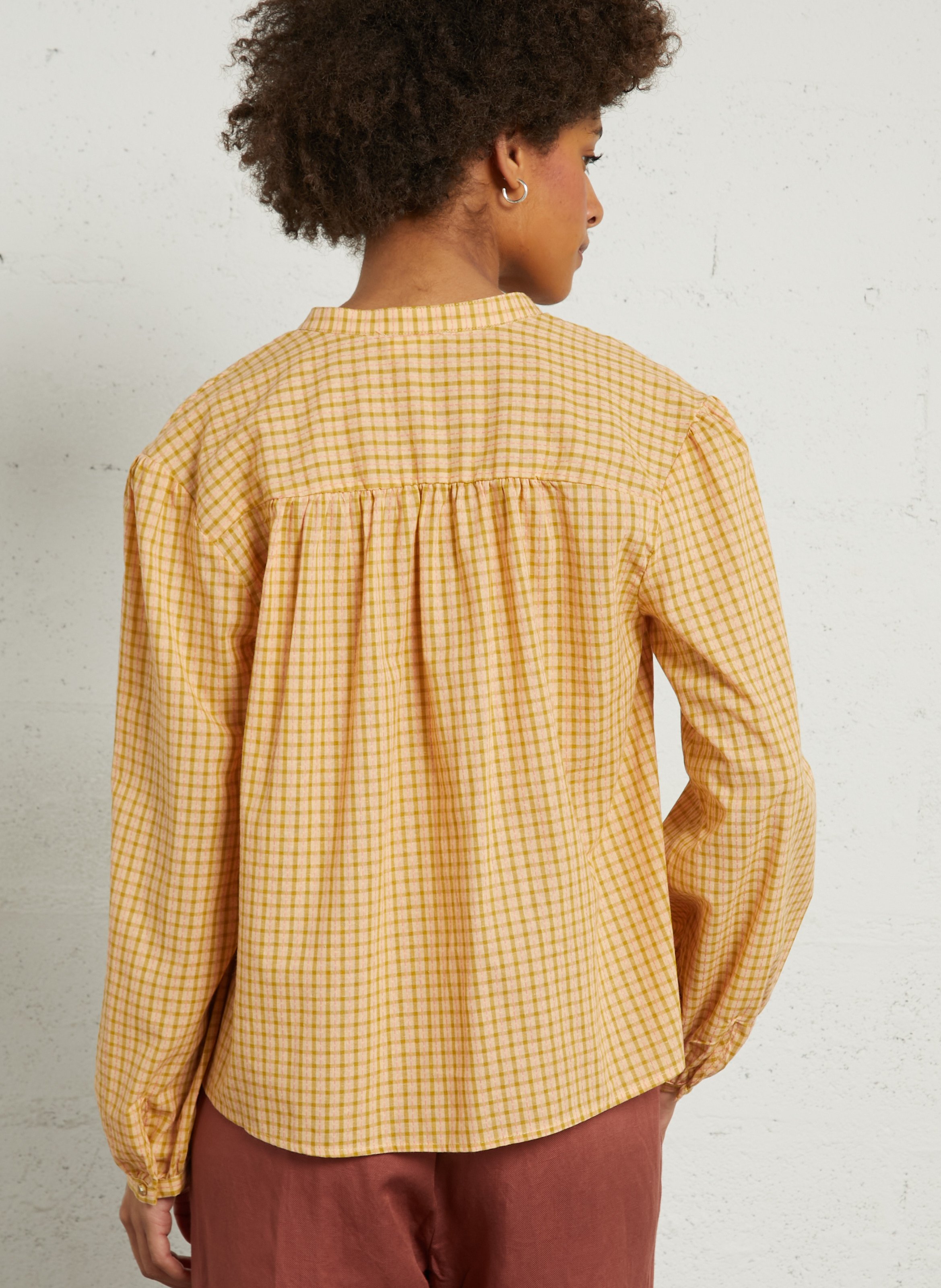 Straight-cut printed cotton shirt with round neck THE KORNER Multicolored