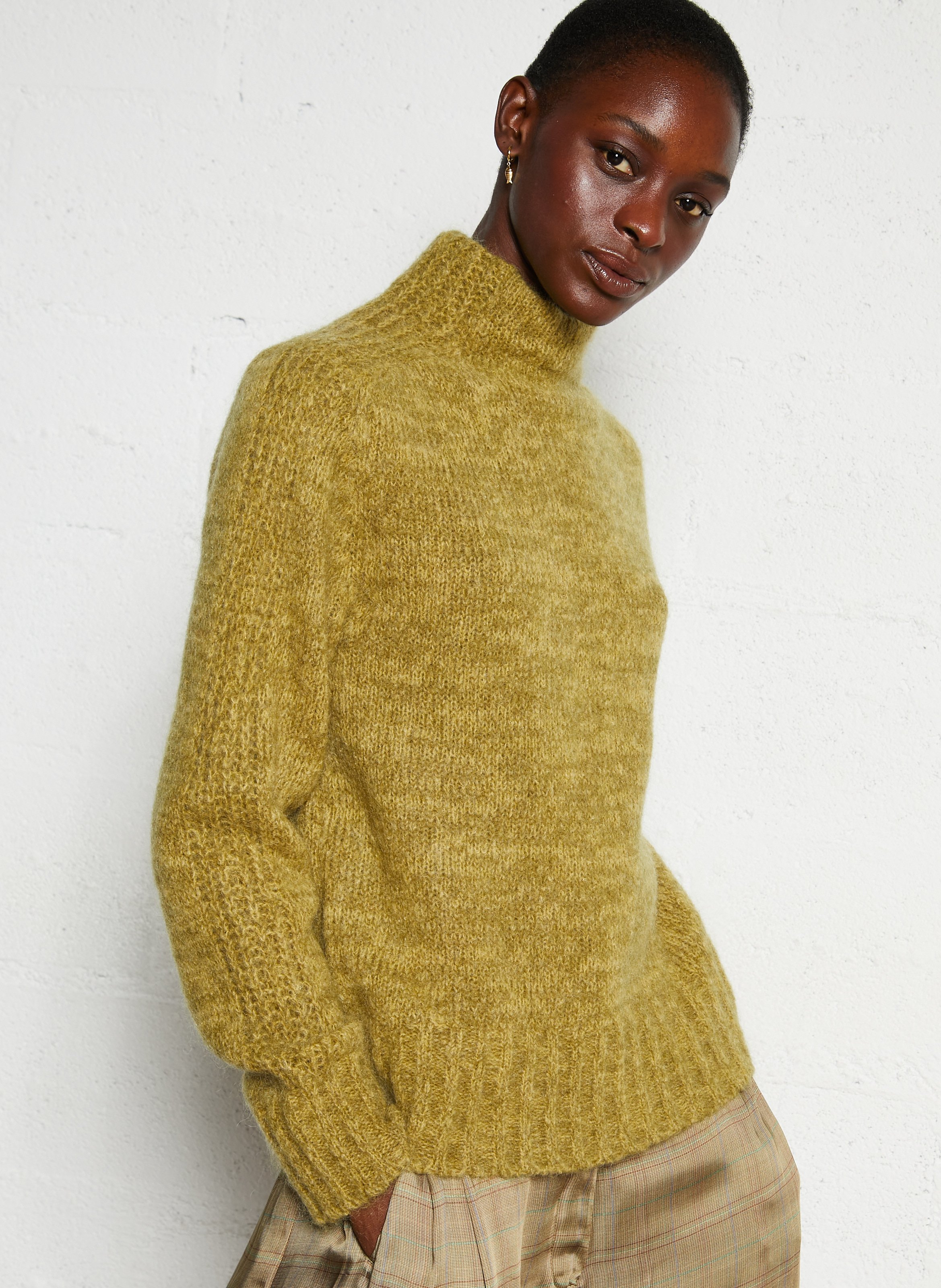 Pull droit col montant en laine mélangée MAISON ANJE Kaki