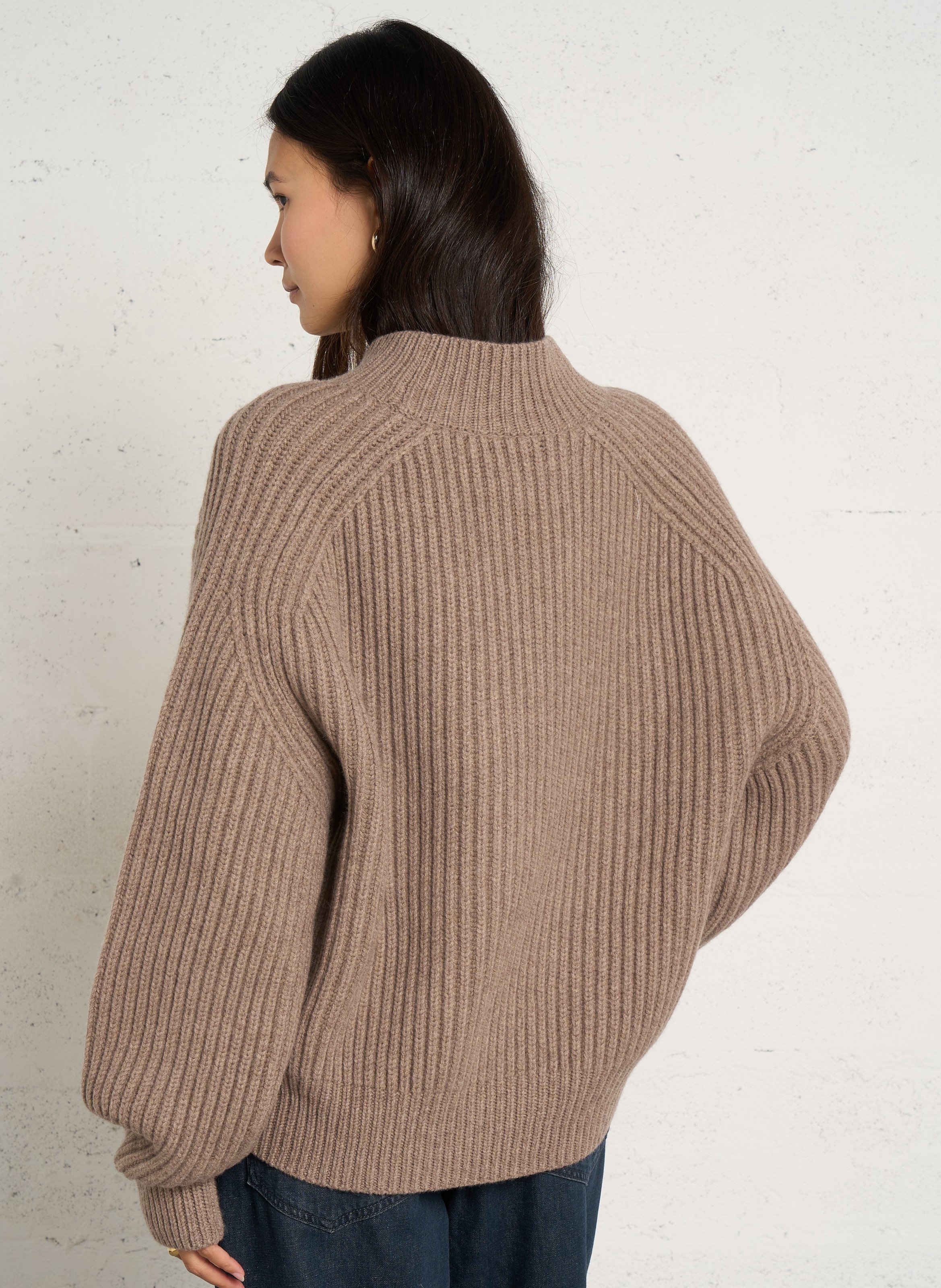 Pull oversize col montant en laine mérinos SOEUR Beige