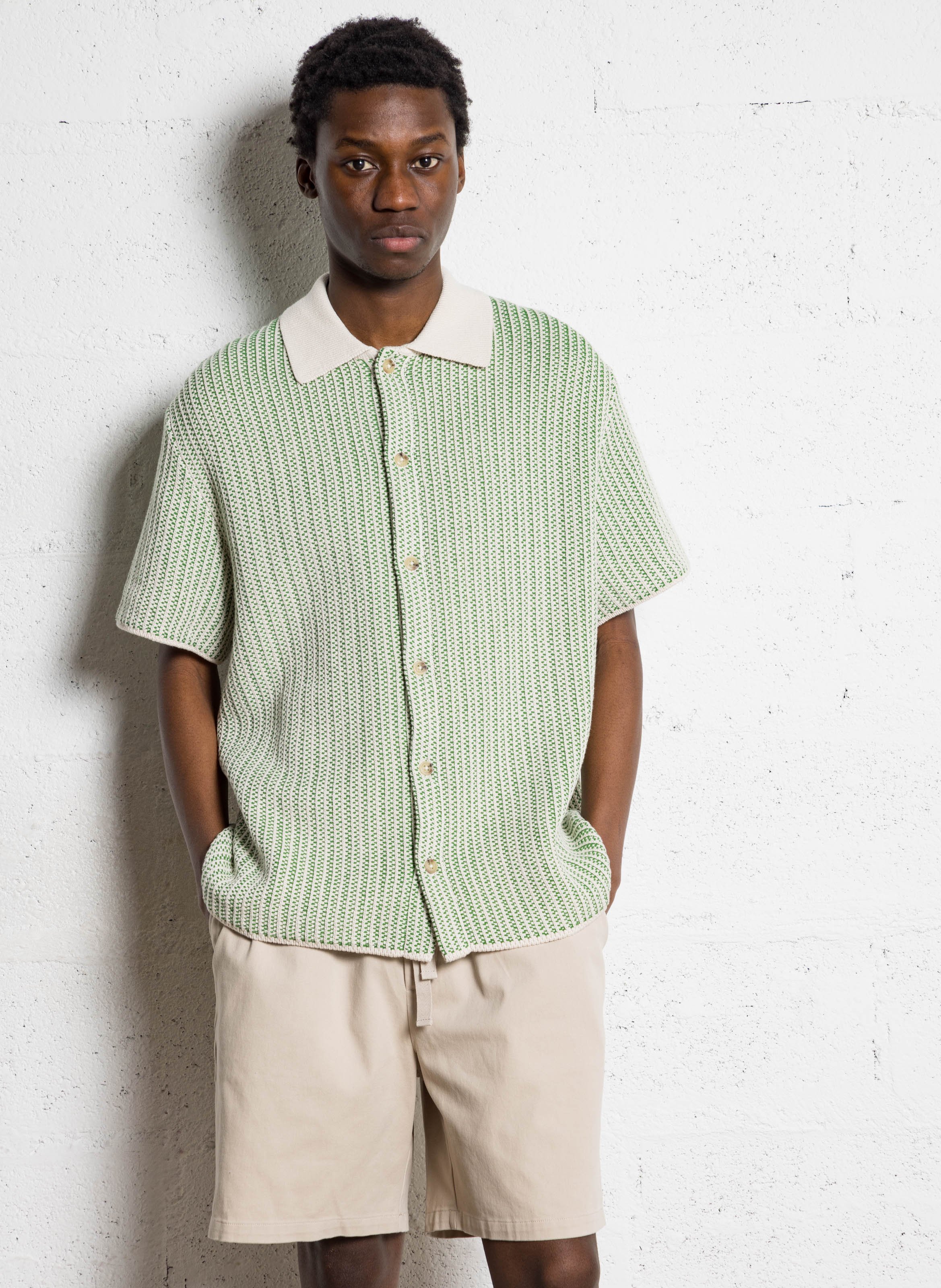 Gerade geschnittene Shorts aus Baumwoll-Mix Beige