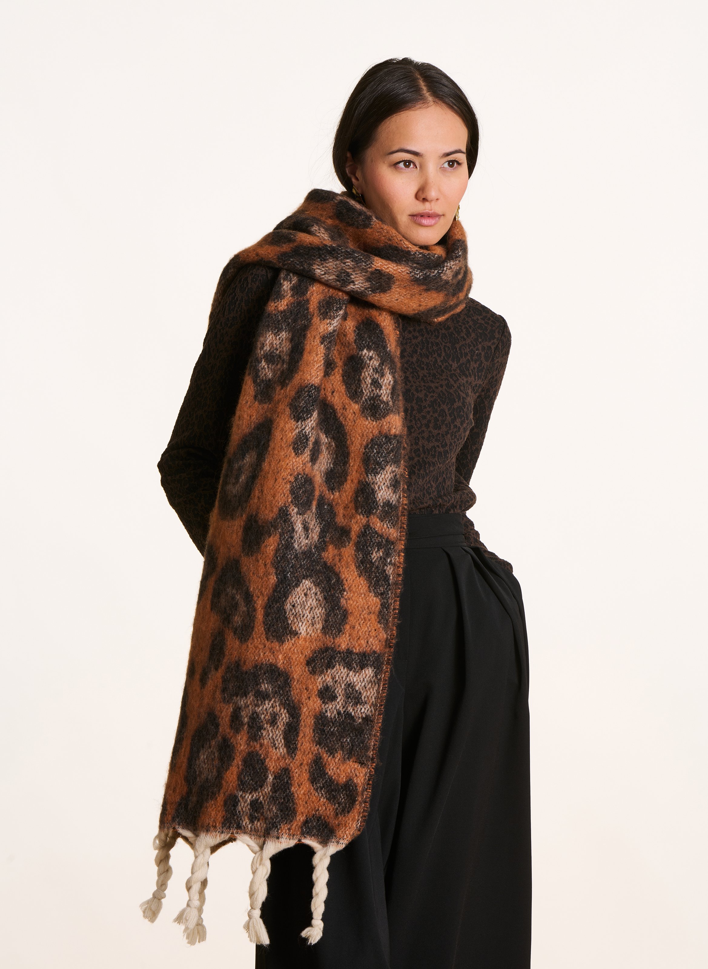 Echarpe léopard à franges LA FEE MARABOUTEE Marron
