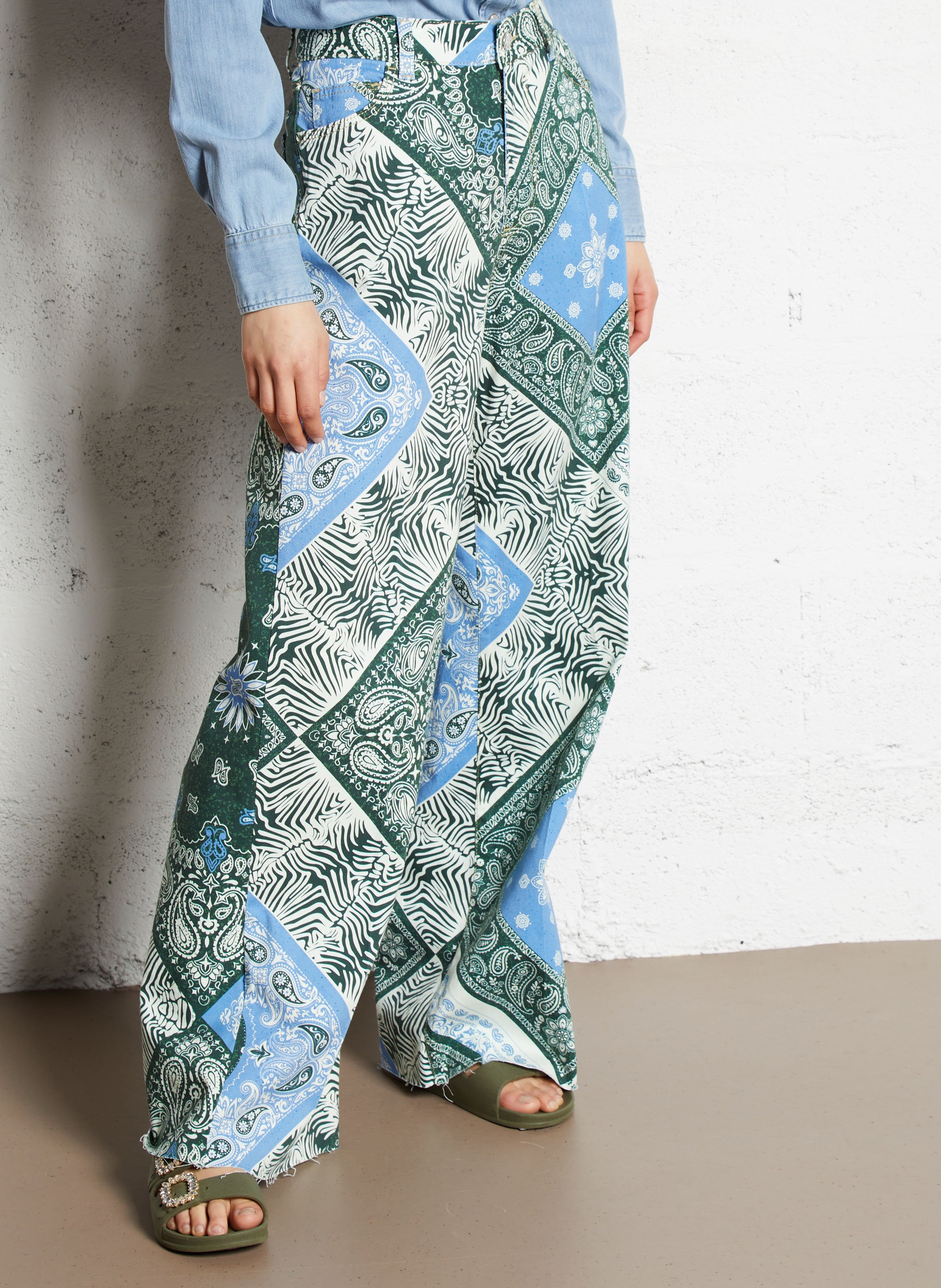 パンツ LIU JO WIDE PRINTED PANTS High-waisted wide-leg pants with patterns Gr moss cable Liu