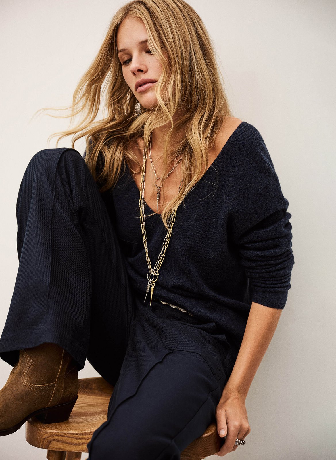 Blossom V-neck wool-blend sweater BA&amp;SH Blue