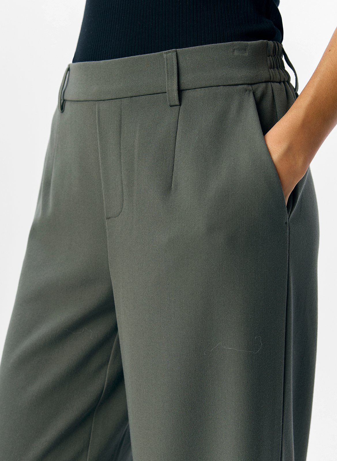 Soepelvallende bandplooibroek OBJECT Kaki