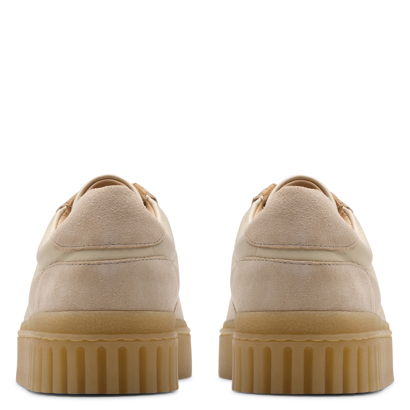 Baskets basses à lacets en cuir CLARKS Beige