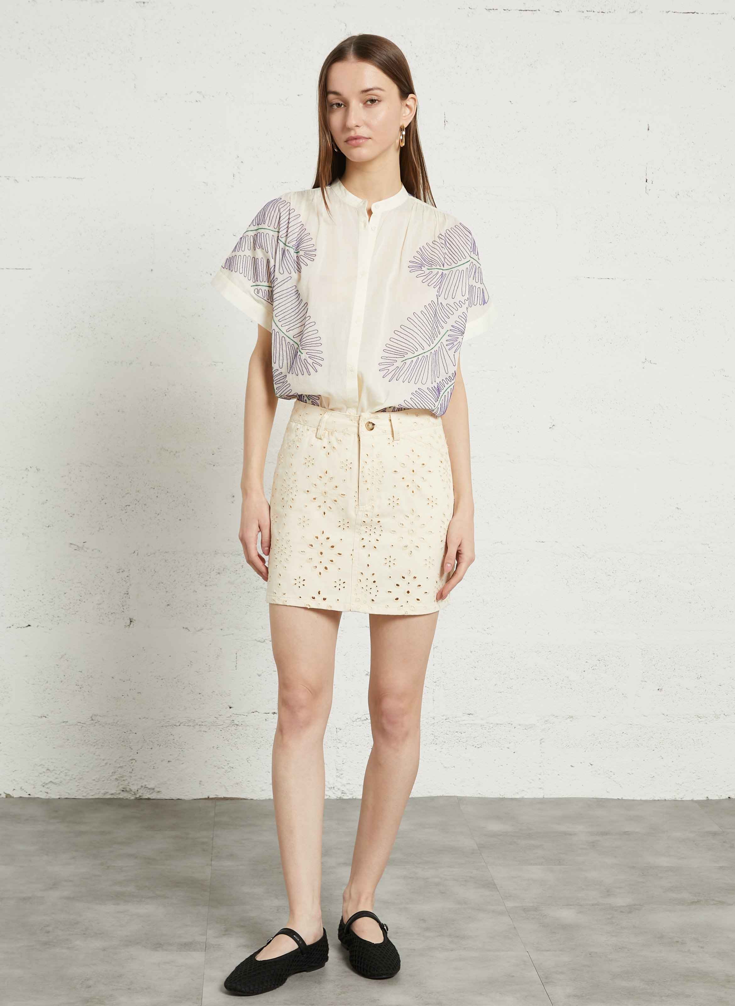 Mini jupe courte droite brodée THE KORNER Blanc