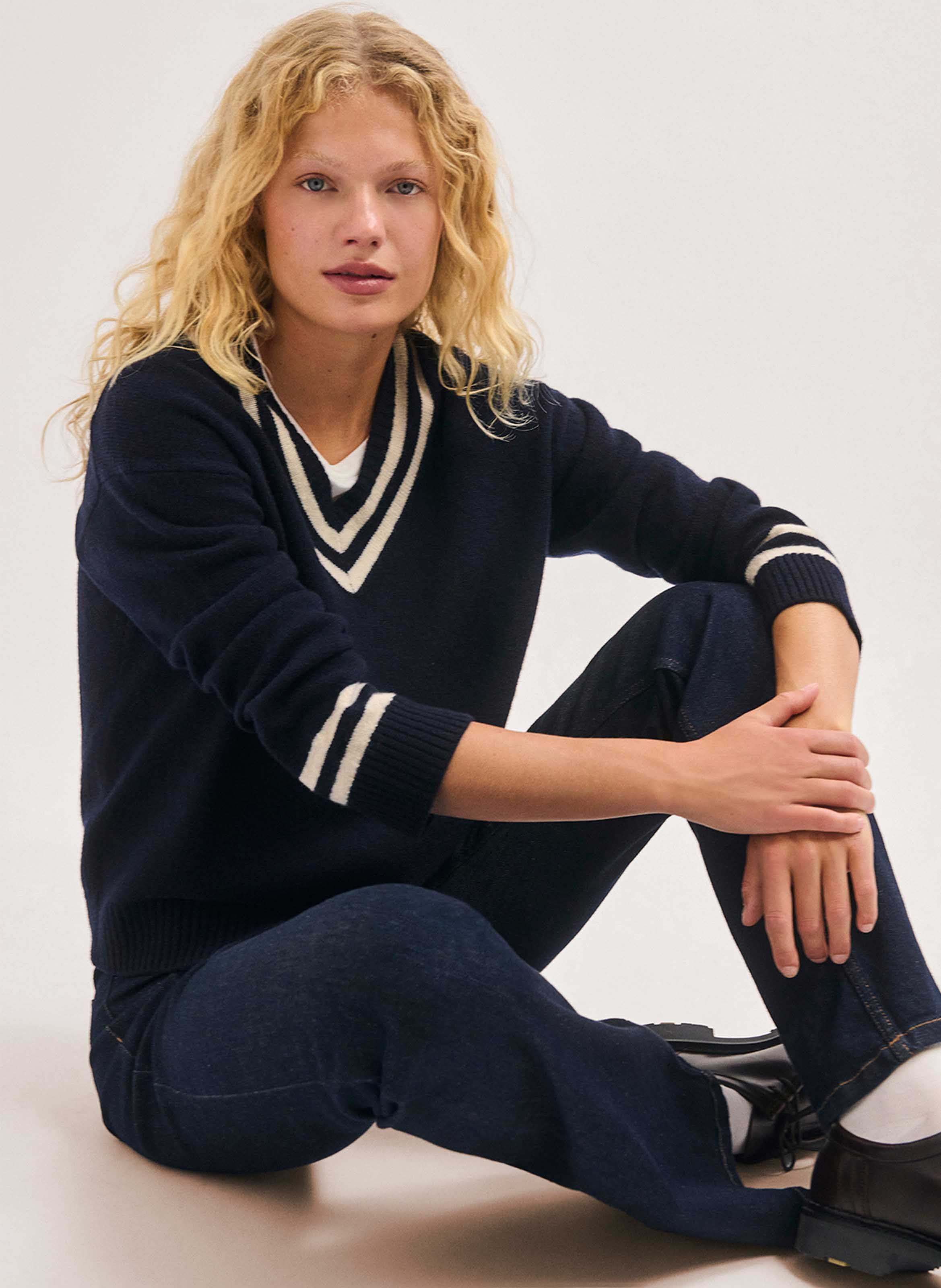V-neck wool sweater PABLO Blue