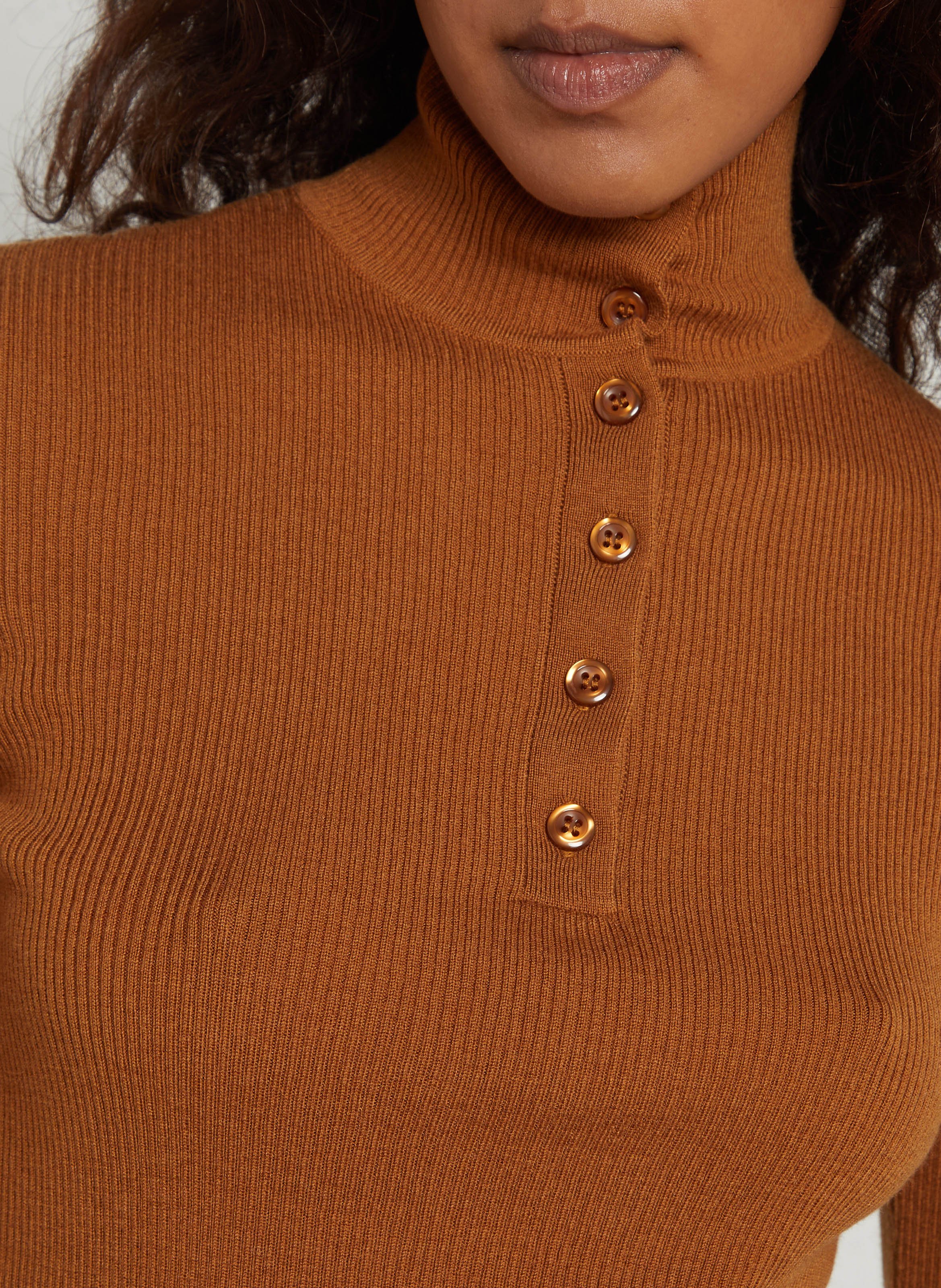 Pull cintré col montant boutonné MAISON 123 Doré
