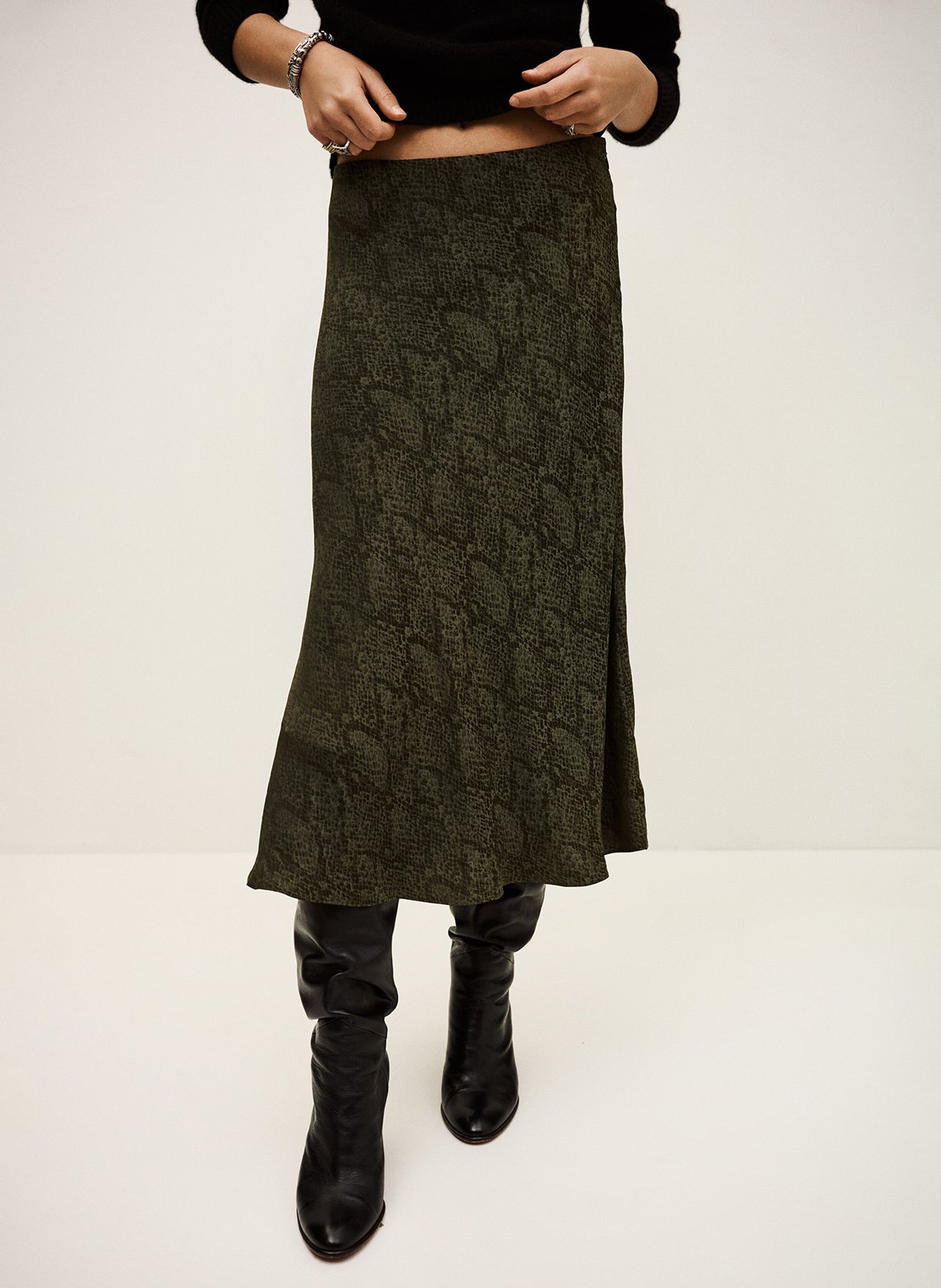 Jupe midi fluide jacquard python BA&SH Kaki