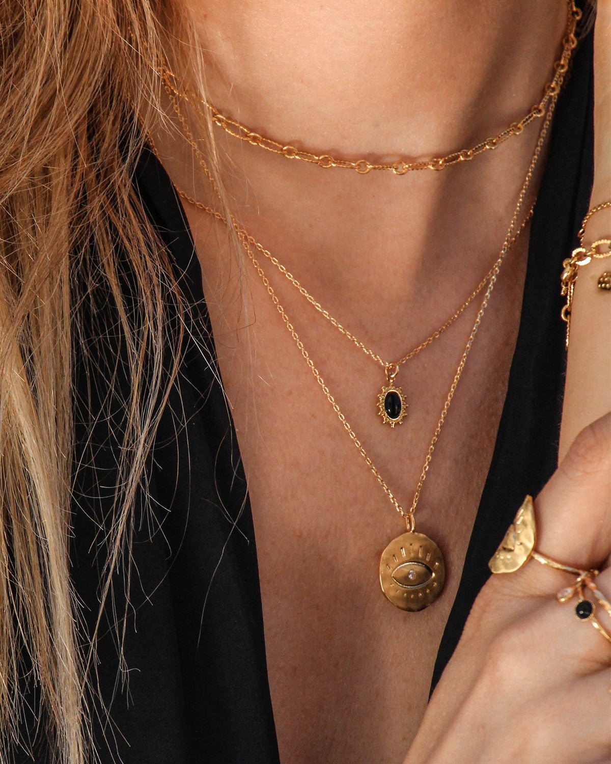 Necklace NILAI White