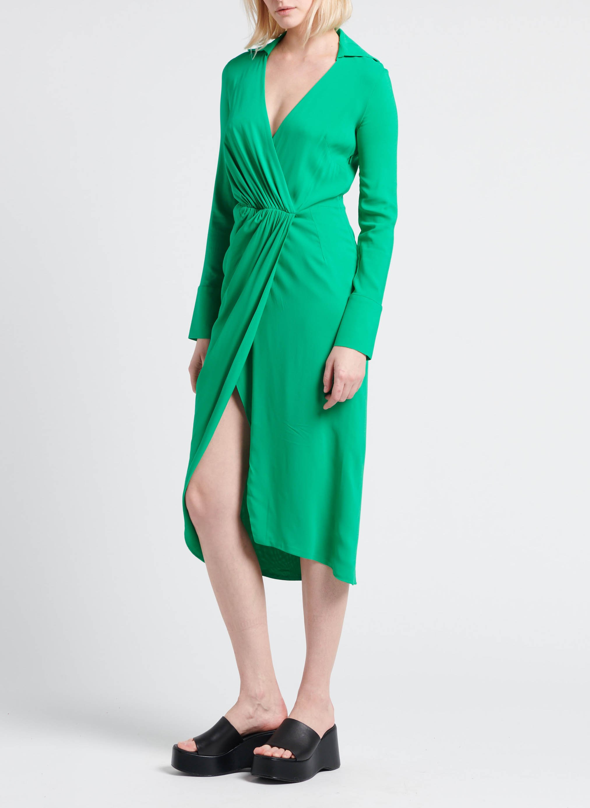 Robe midi décolleté en V  MARGAUX LONNBERG Vert