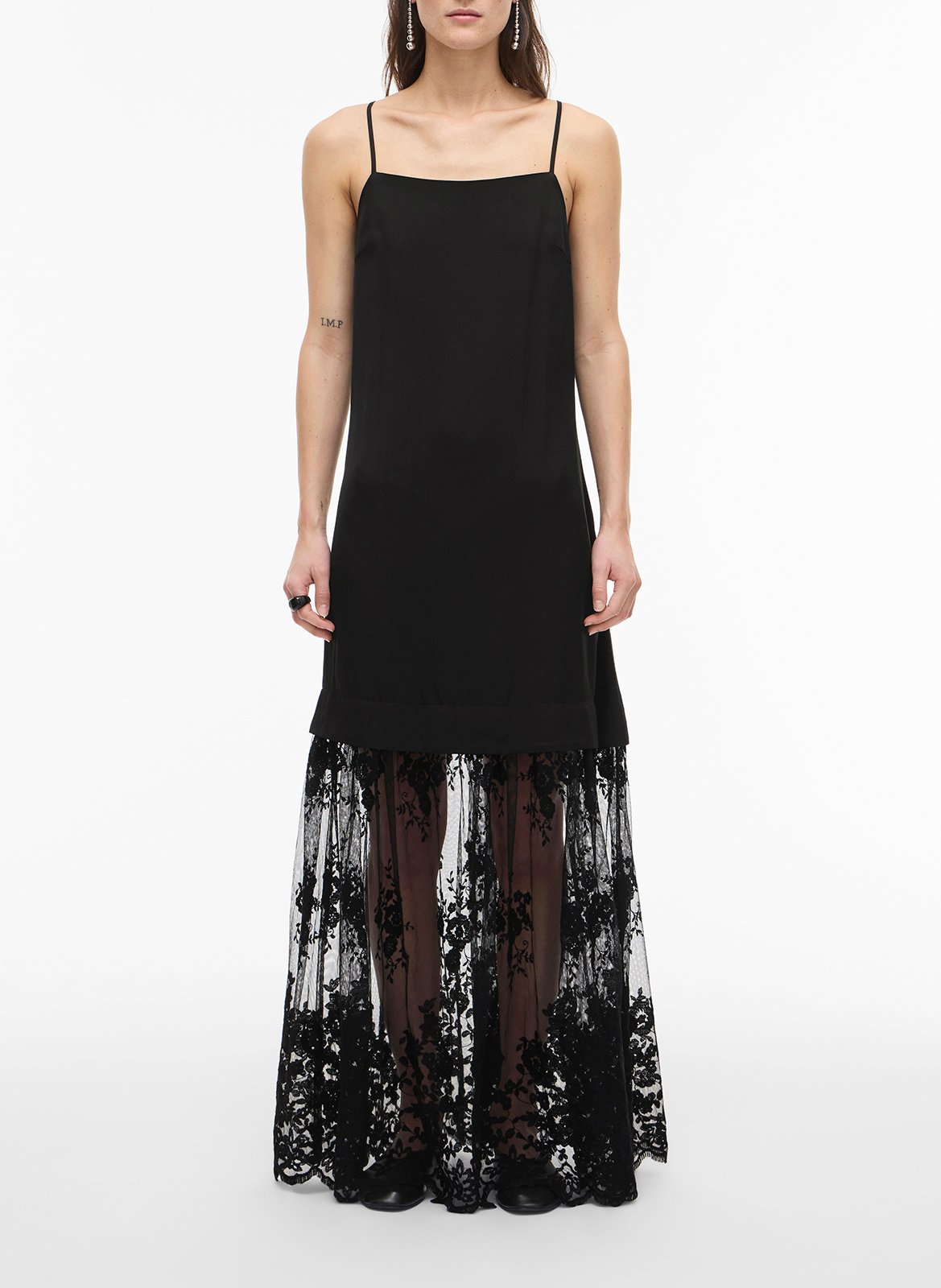 Lange jurk met vierkante halslijn in kant ROUGE EDIT Grijs