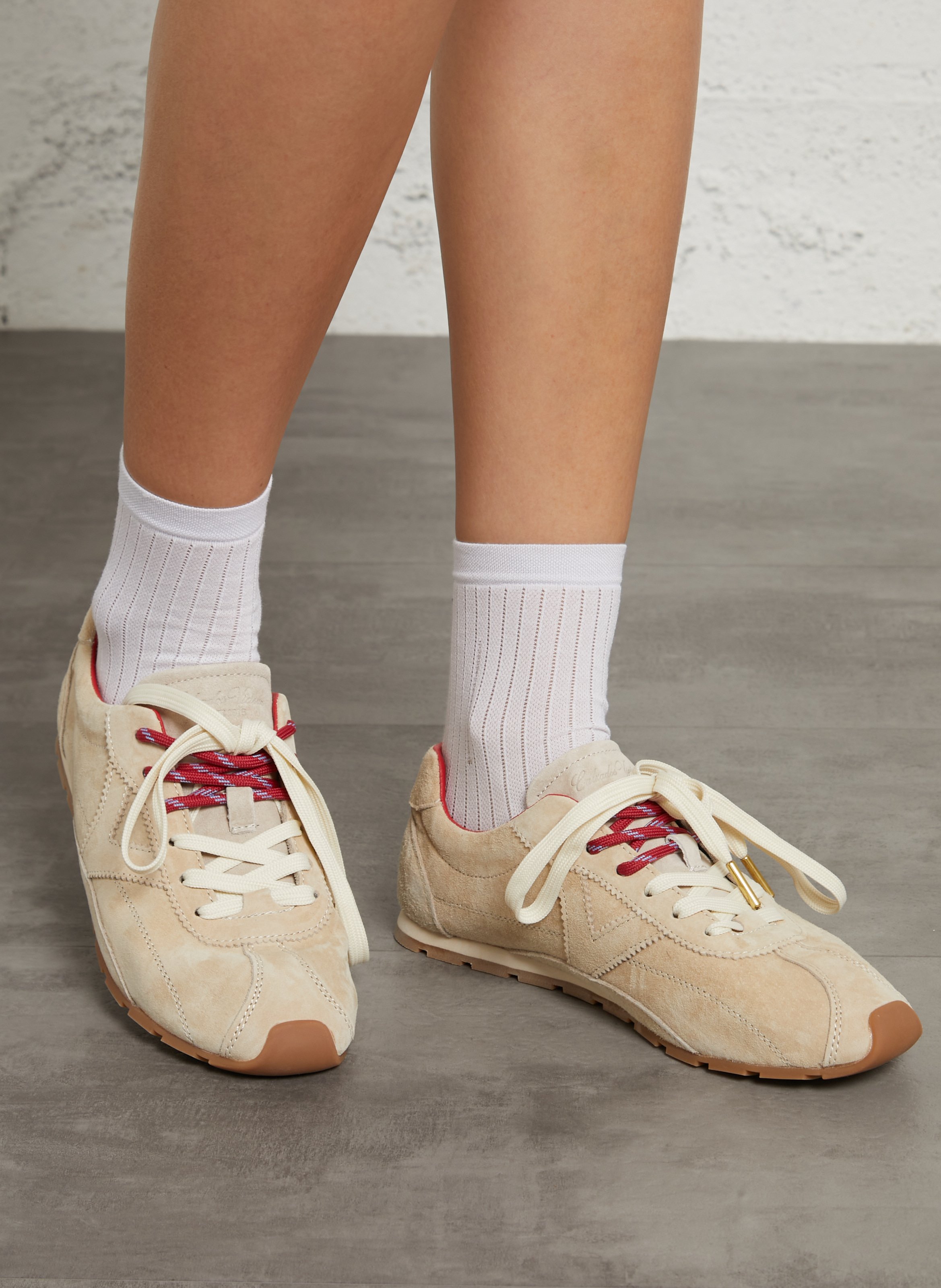 . VICTORIA Beige