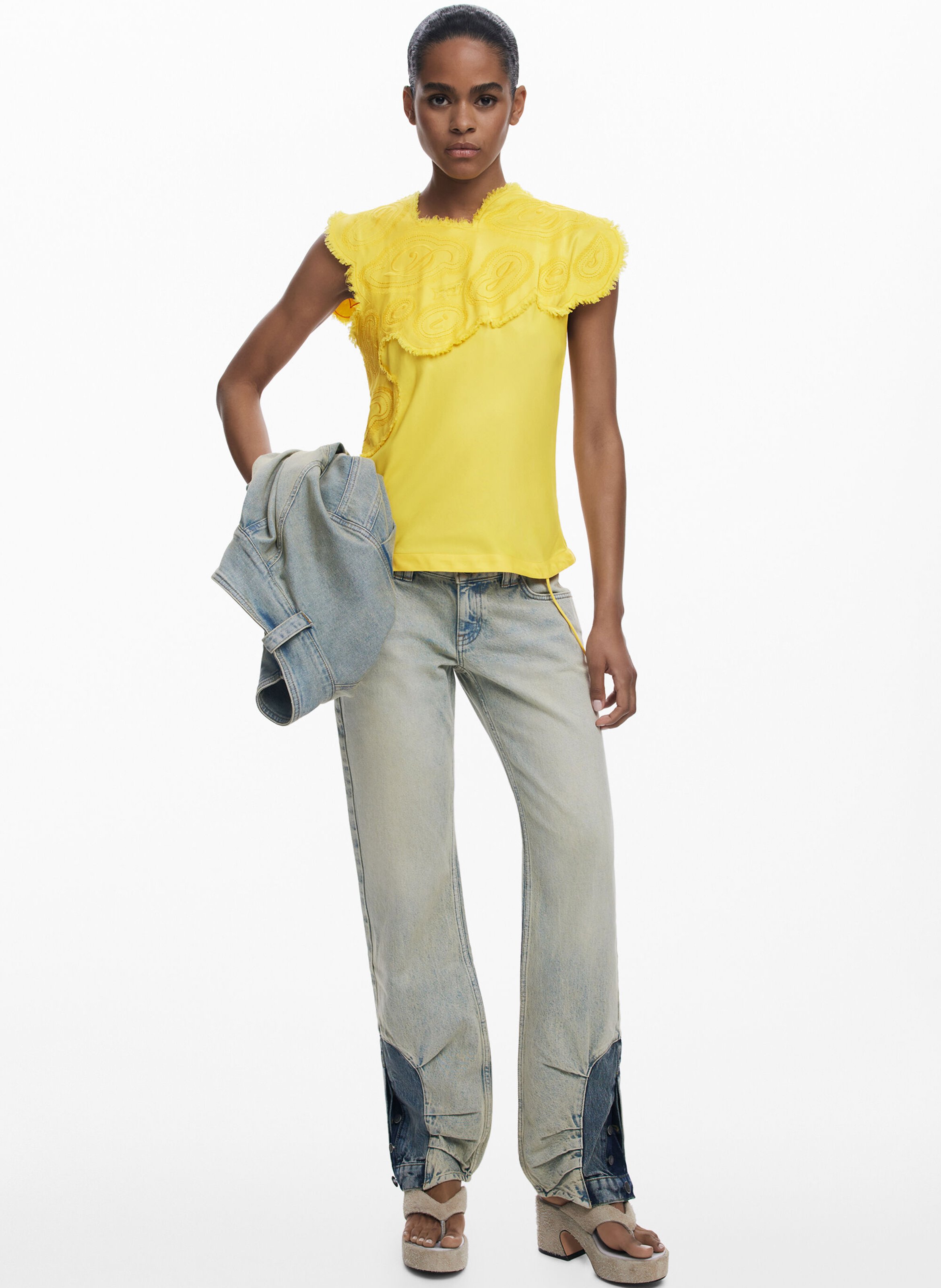 Blouse sans manches brodée DESIGUAL Jaune