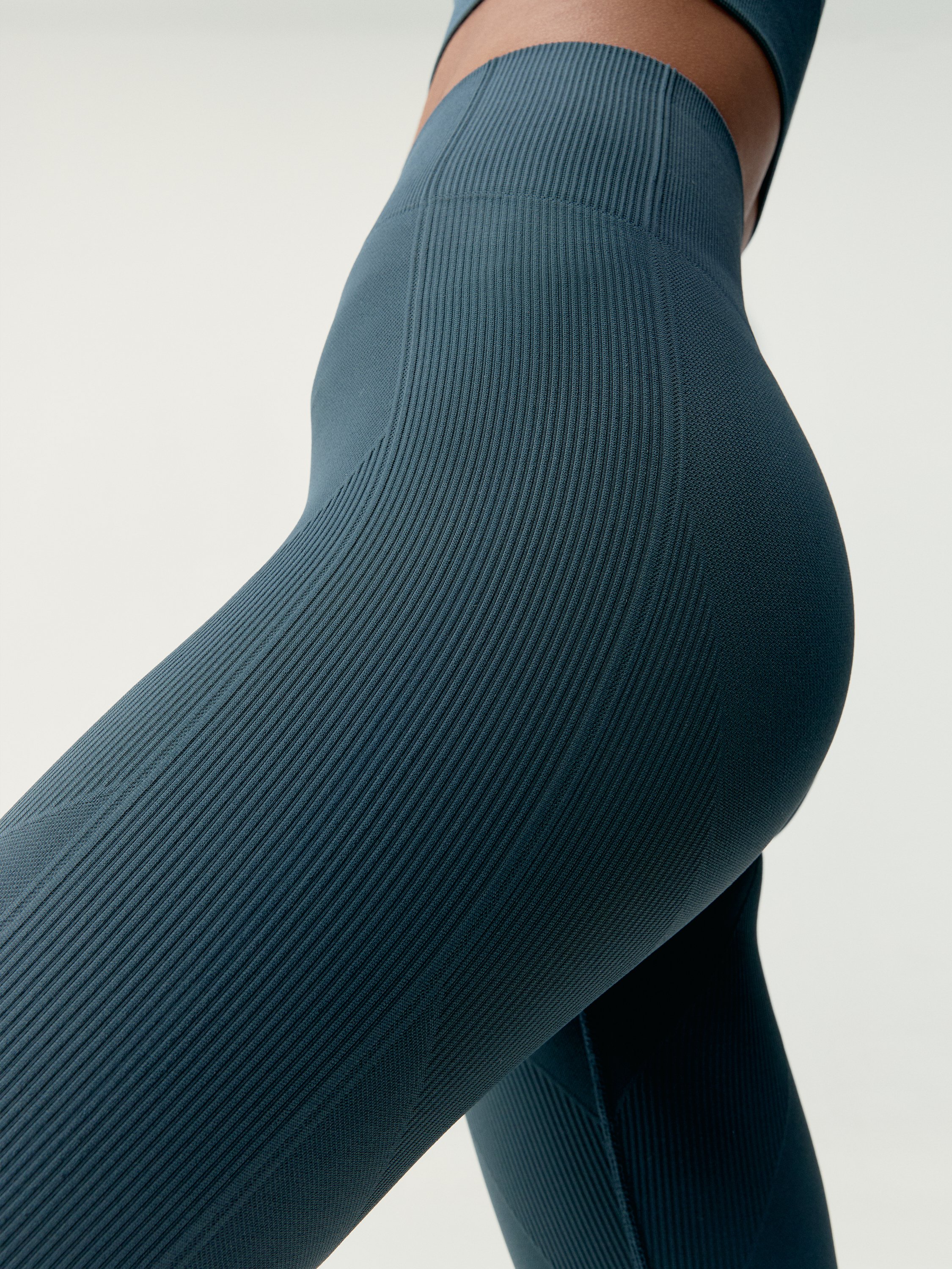 Seamless Long Sports Legging BORN LIVING YOGA Blue