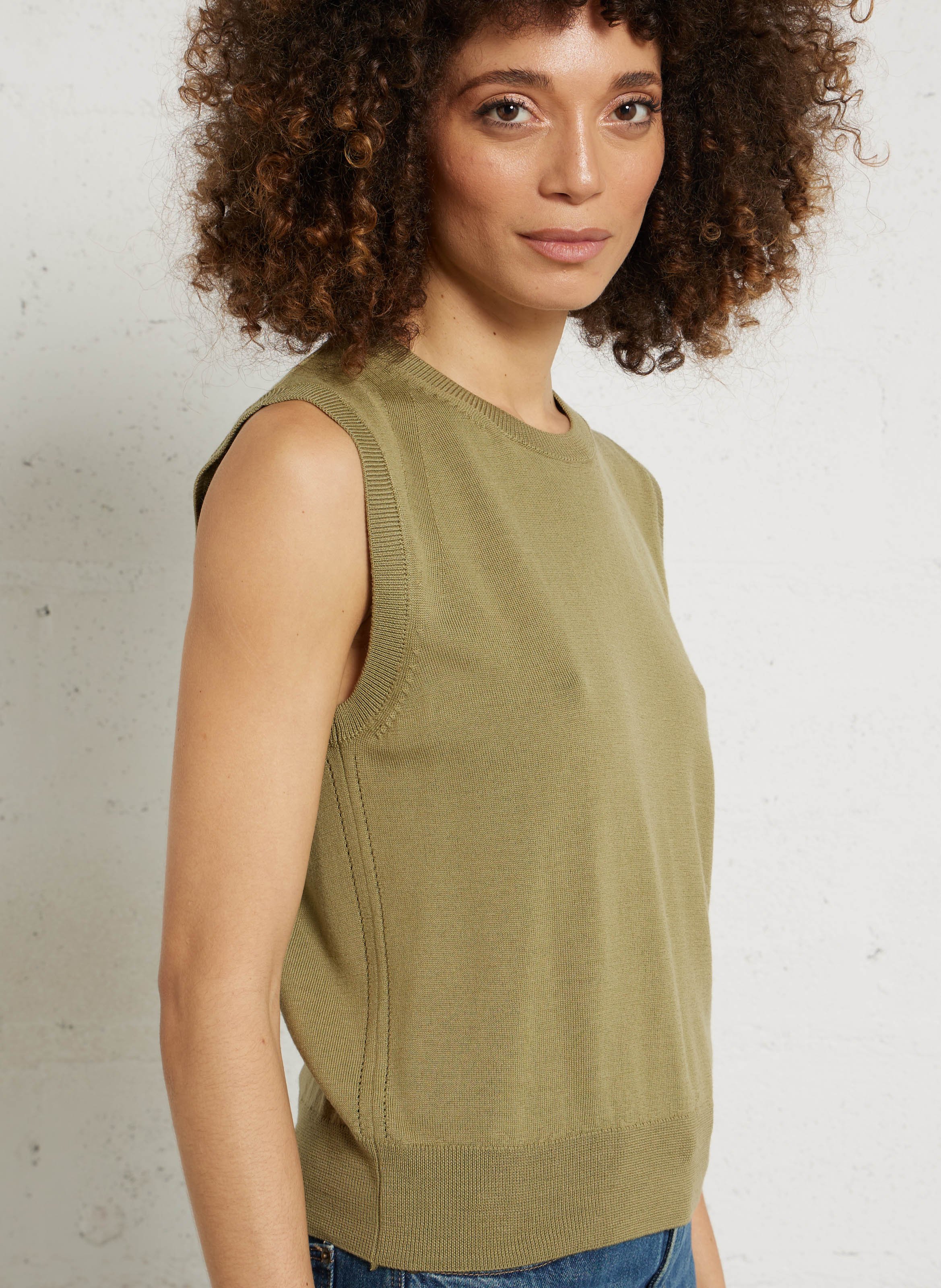 Pull sans manches col rond en laine mérinos SOEUR Gris