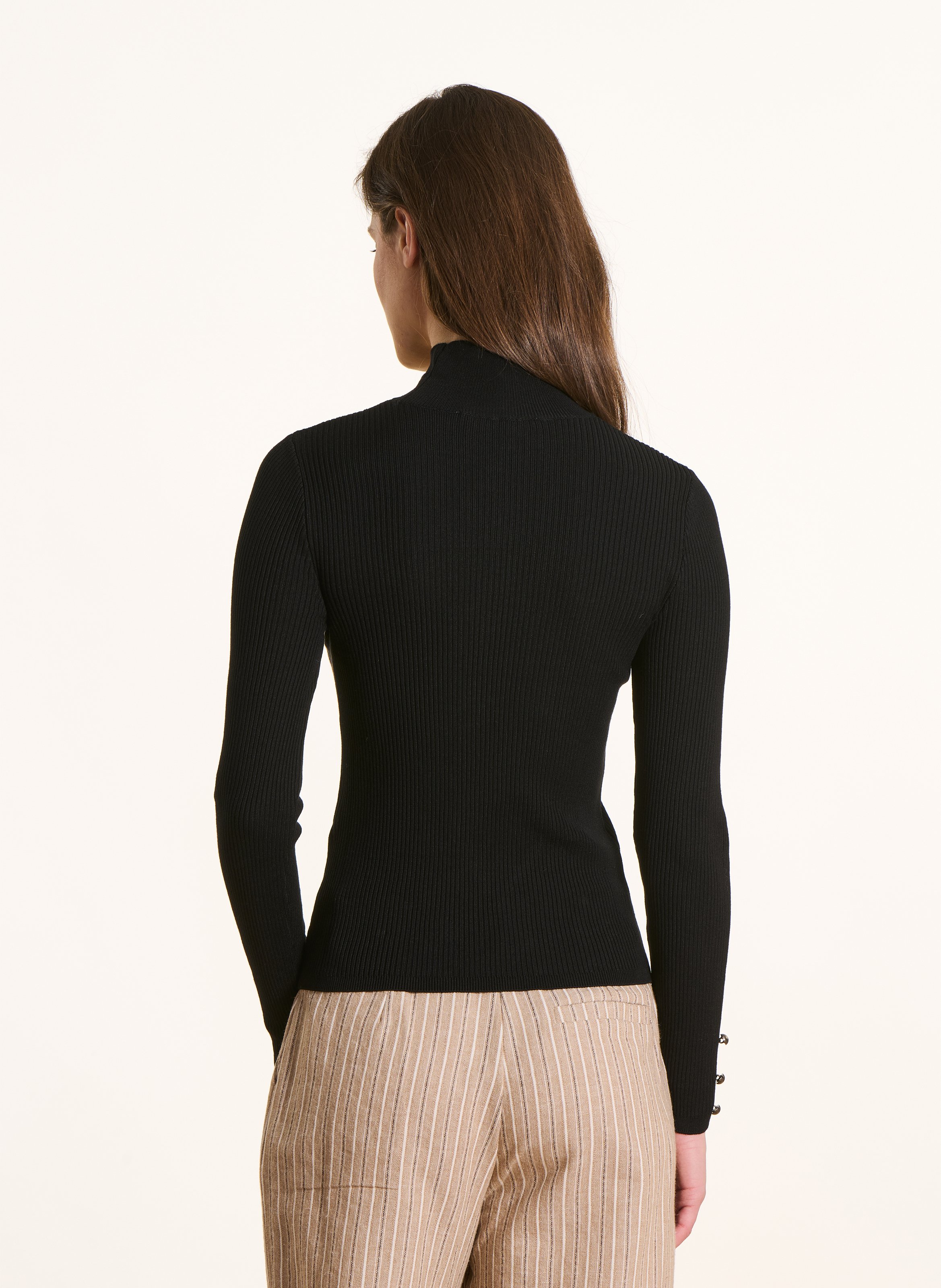 Eng anliegender gerippter Rollkragenpullover LA FEE MARABOUTEE Schwarz