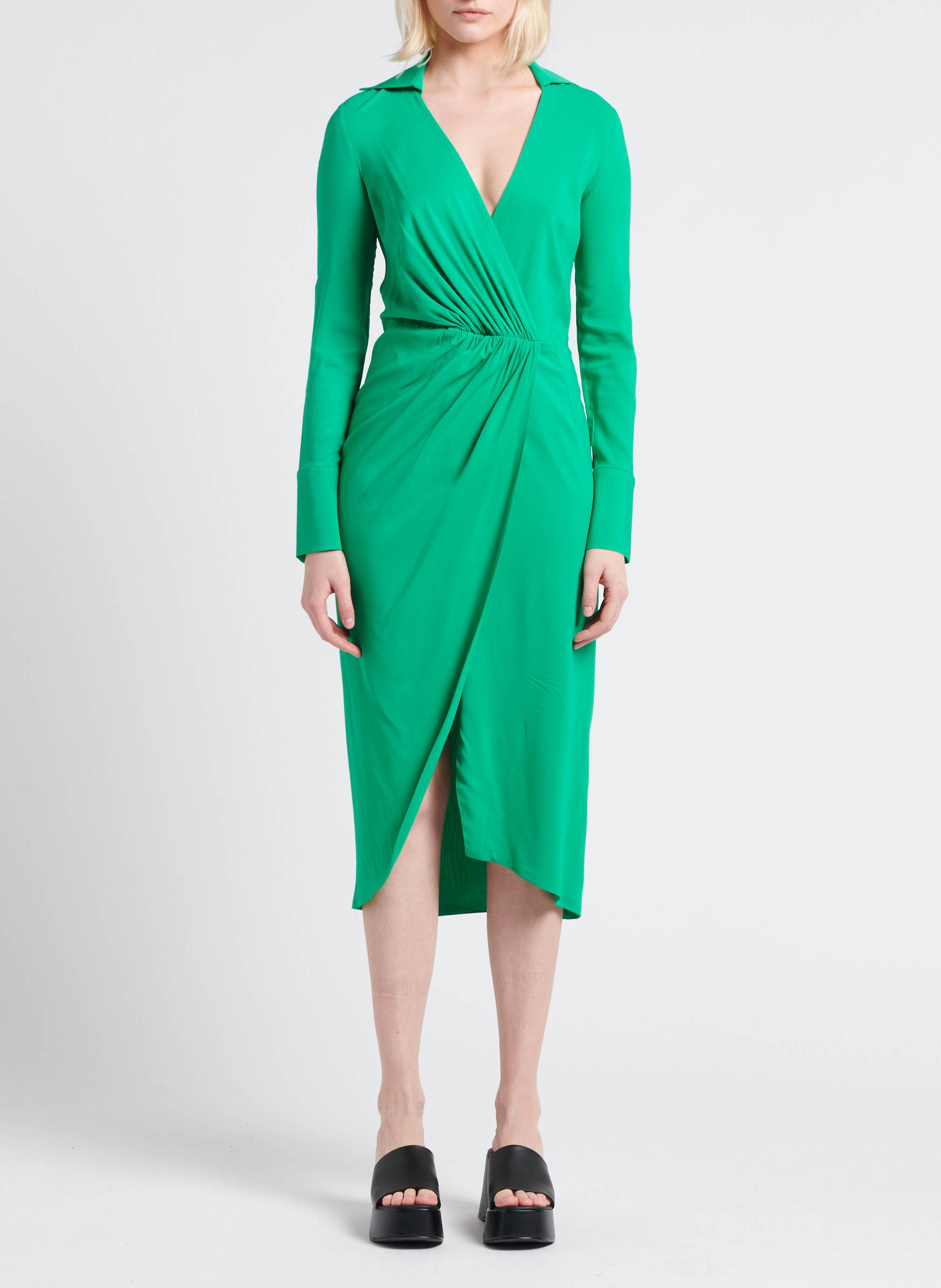 Robe midi décolleté en V  MARGAUX LONNBERG Vert
