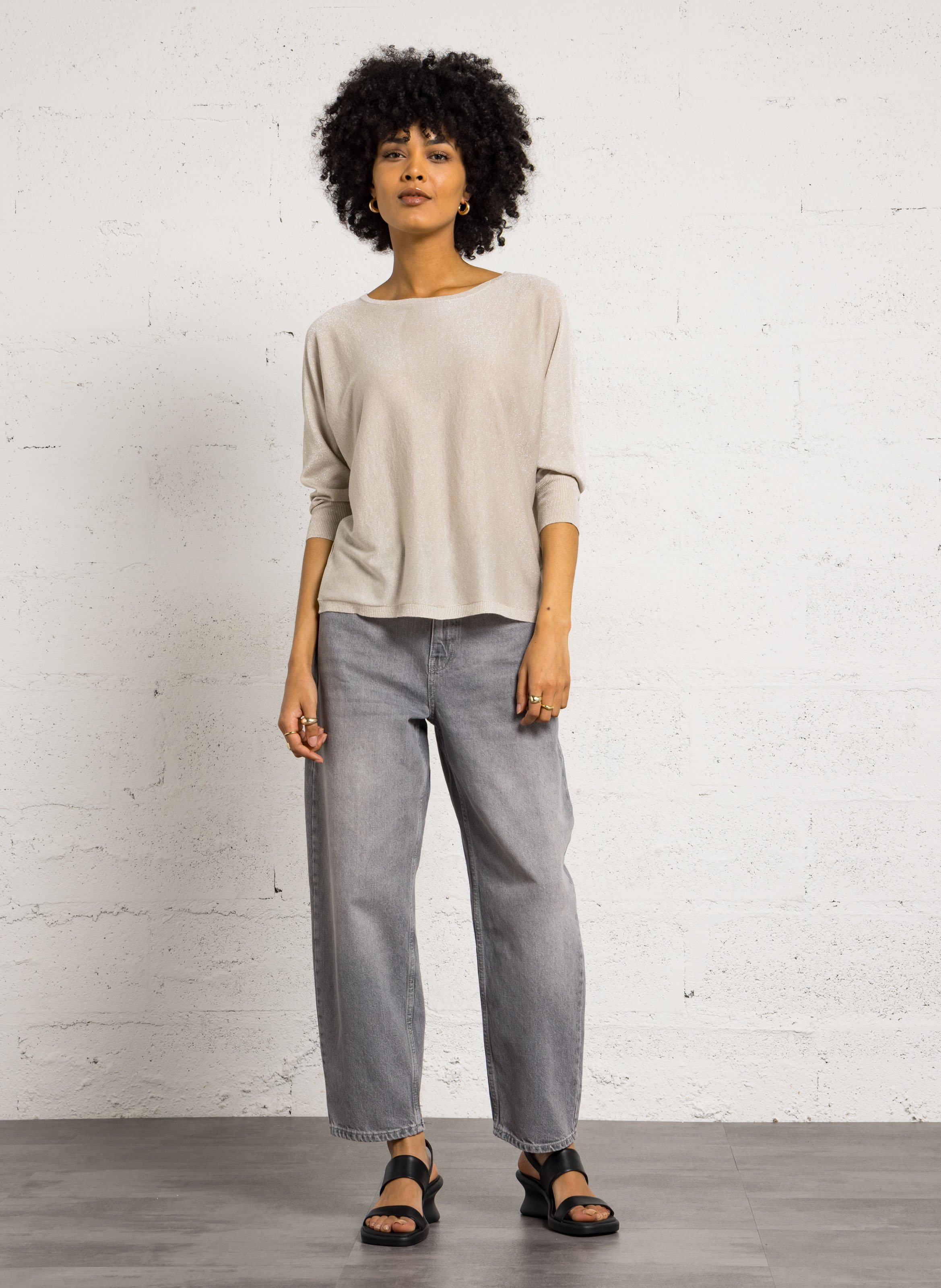 Thin sparkly sweater with 3/4 sleeves. SUD EXPRESS Beige