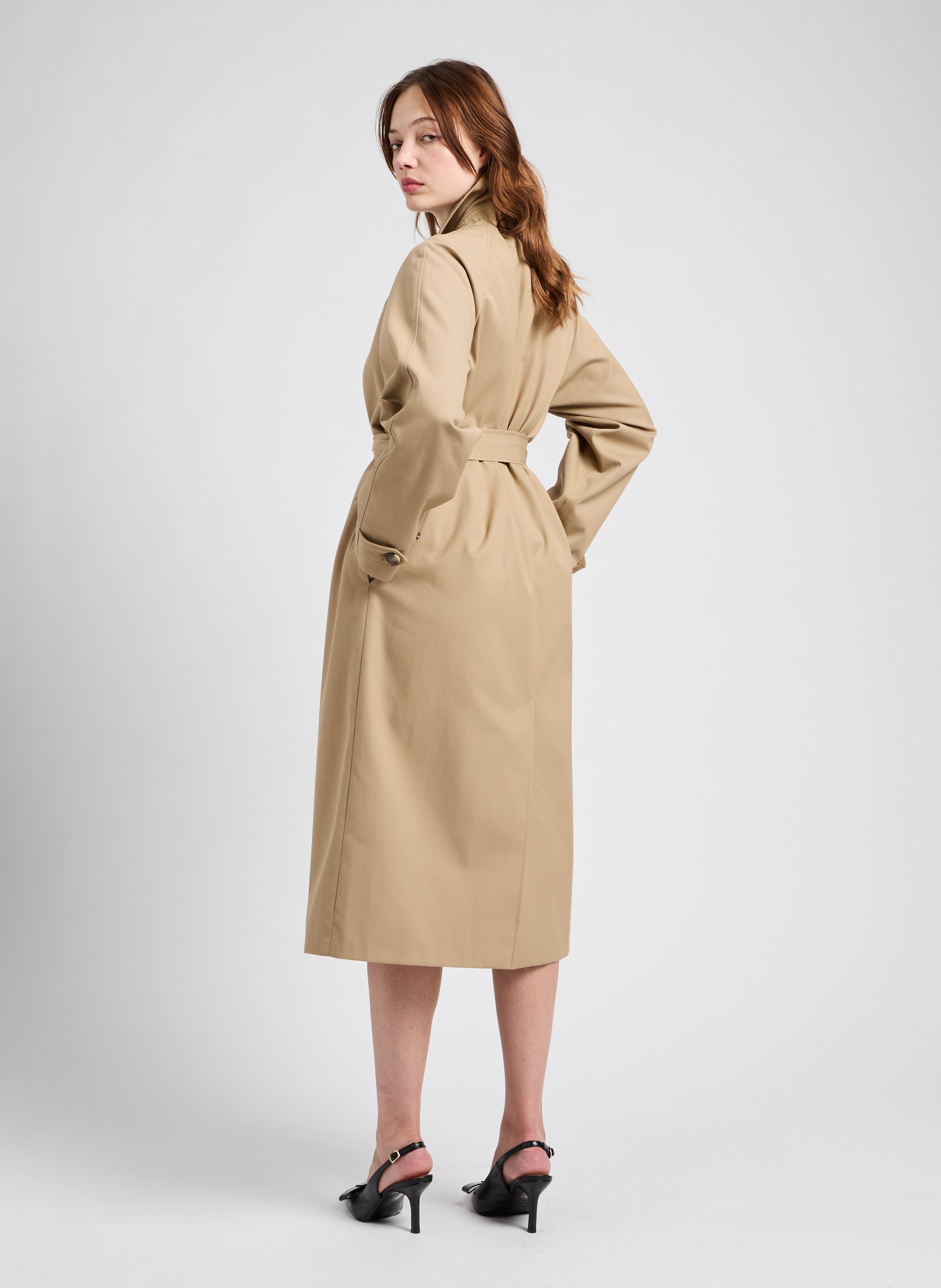 Long buttoned trench coat with belt SAISON 1865 Brown