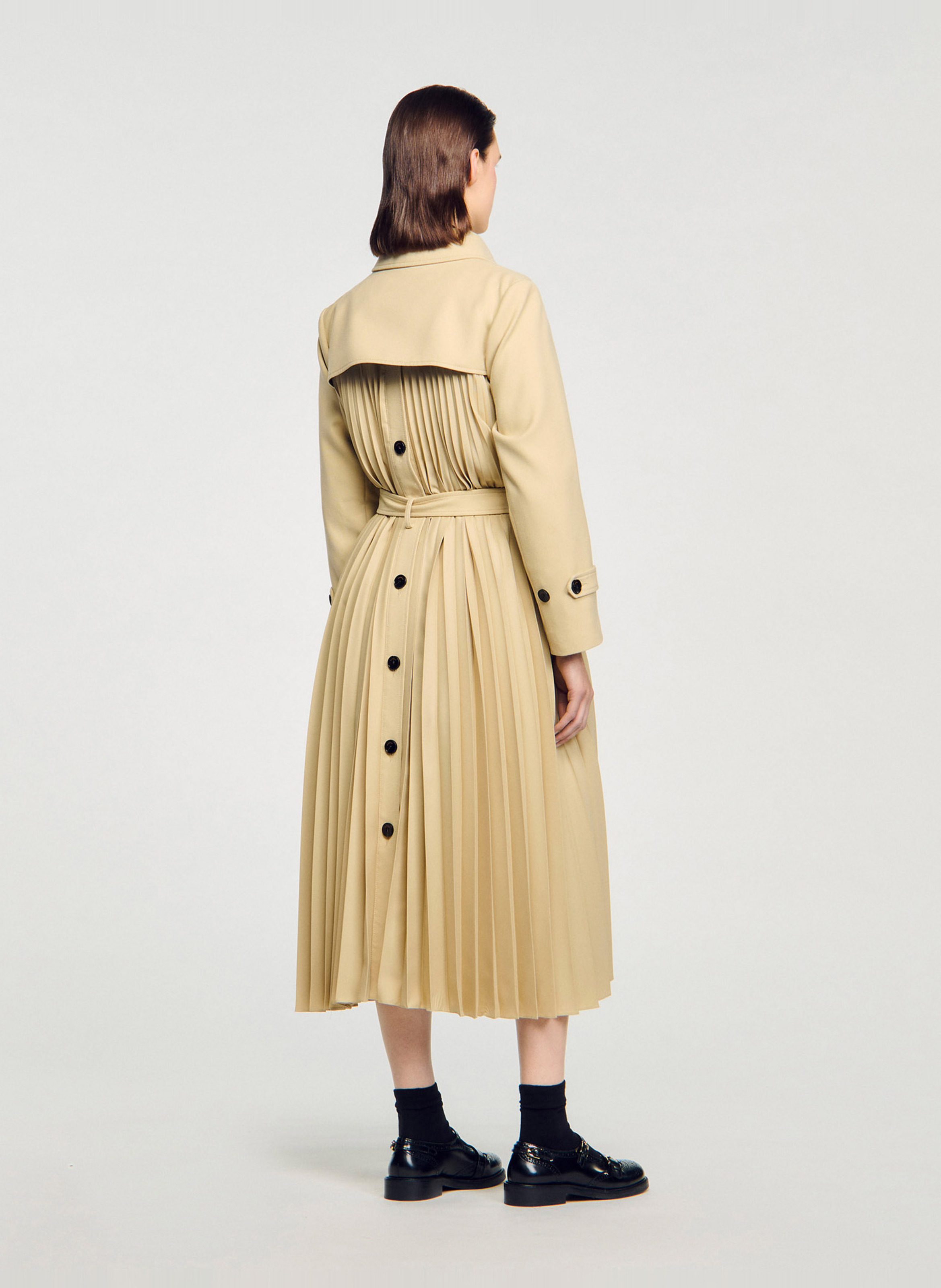 Oversized trenchcoat met kraag en revers SANDRO Beige