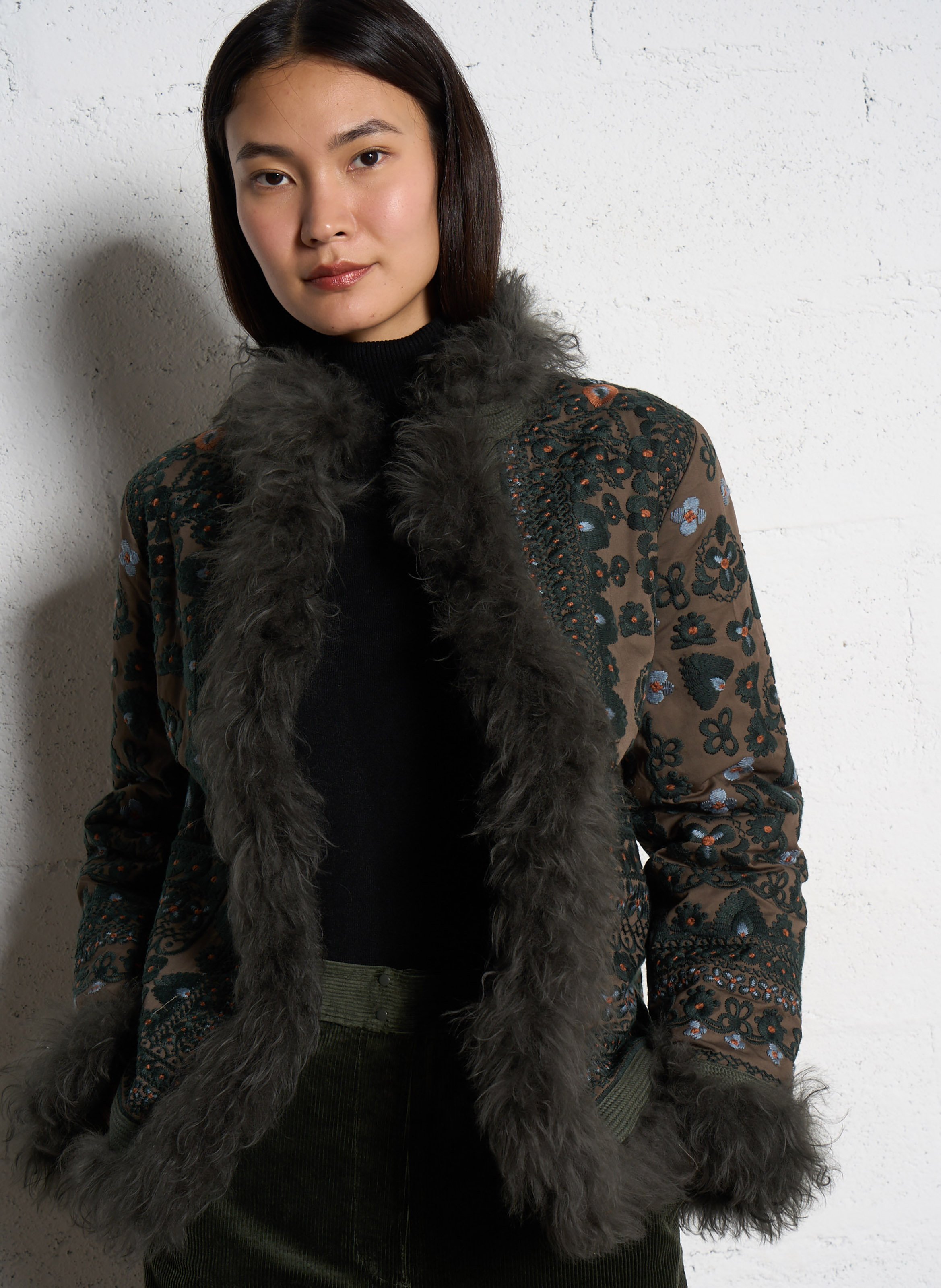 Straight jacket embroidered with faux fur ANTIK BATIK Khaki
