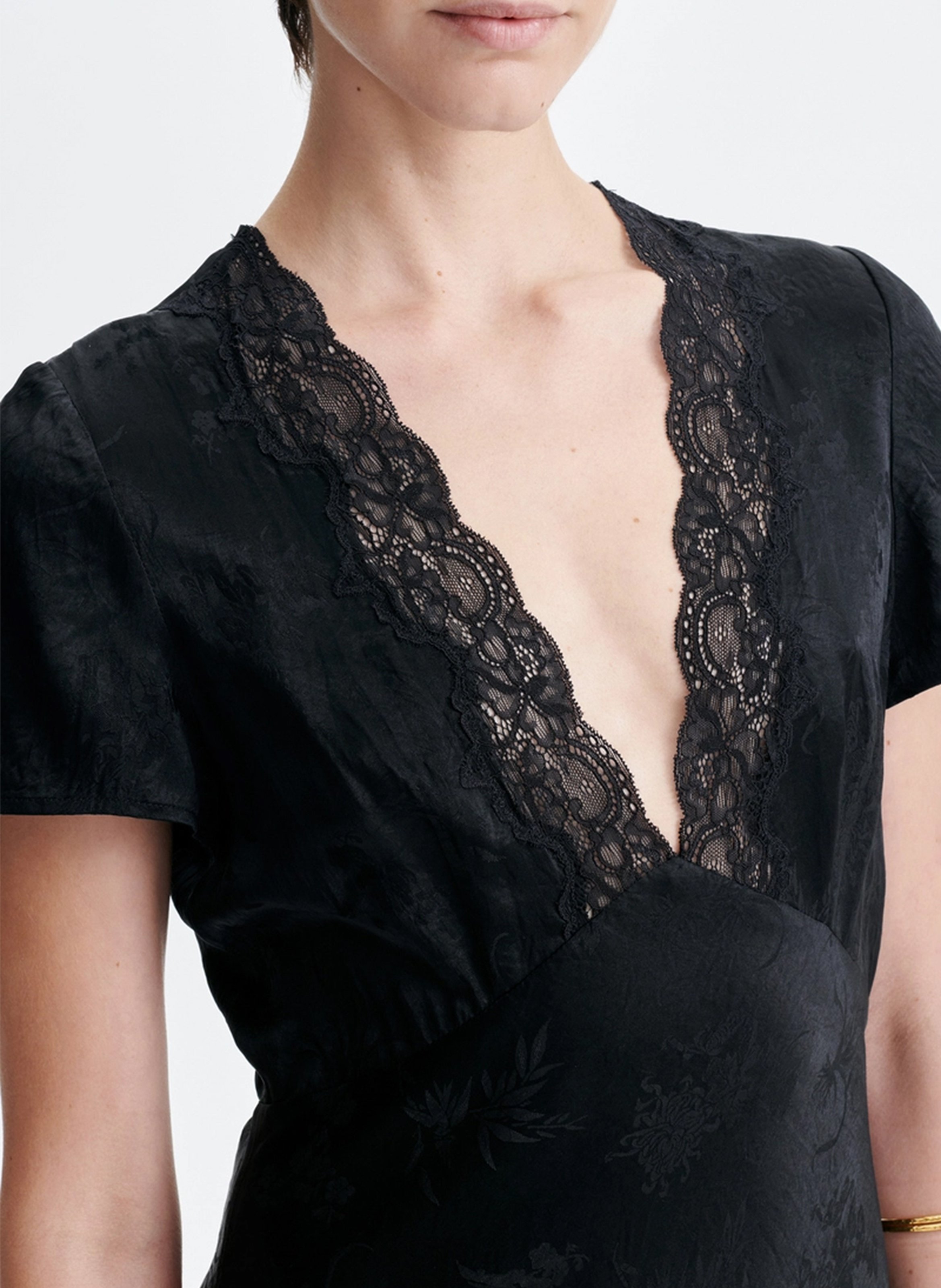 Robe longue fluide à dentelle VANESSA BRUNO Noir