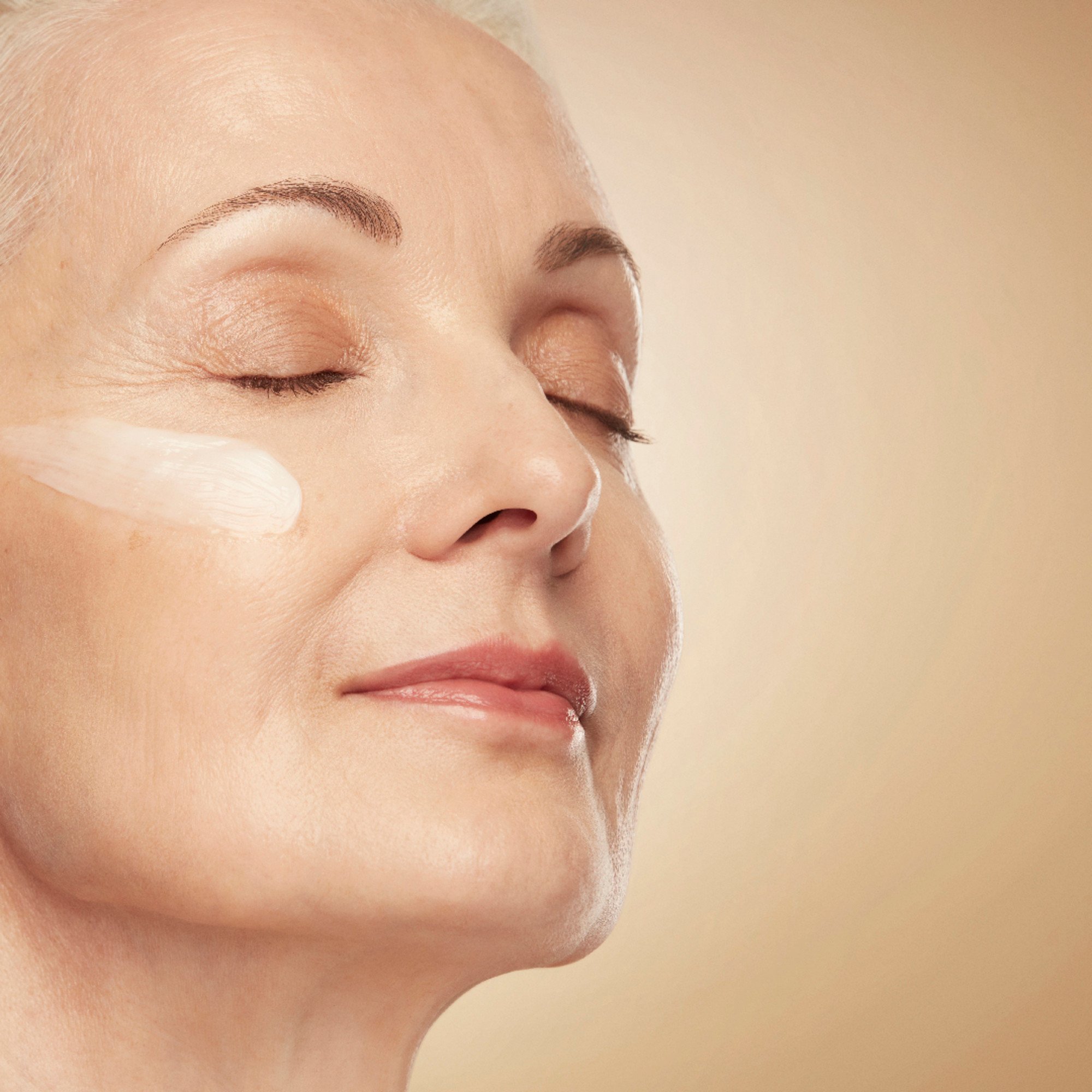 Revitalizing Supreme+ Youth Power Cream ESTEE LAUDER No color