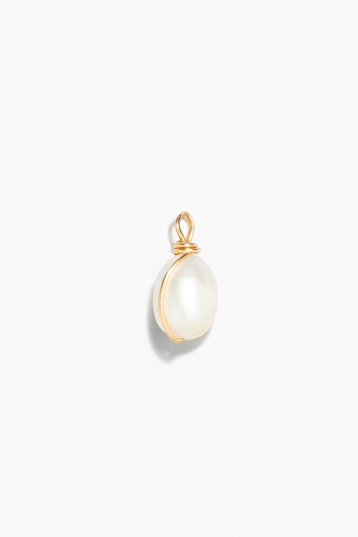 Charm pendant - intertwined cultured pearl YAY White