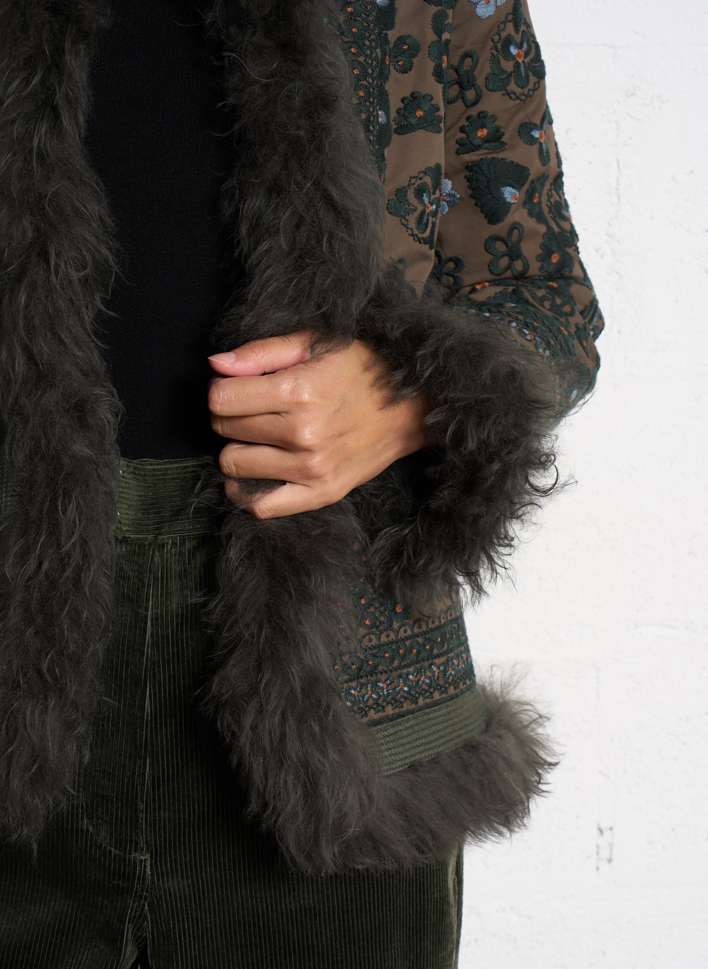 Straight jacket embroidered with faux fur ANTIK BATIK Khaki